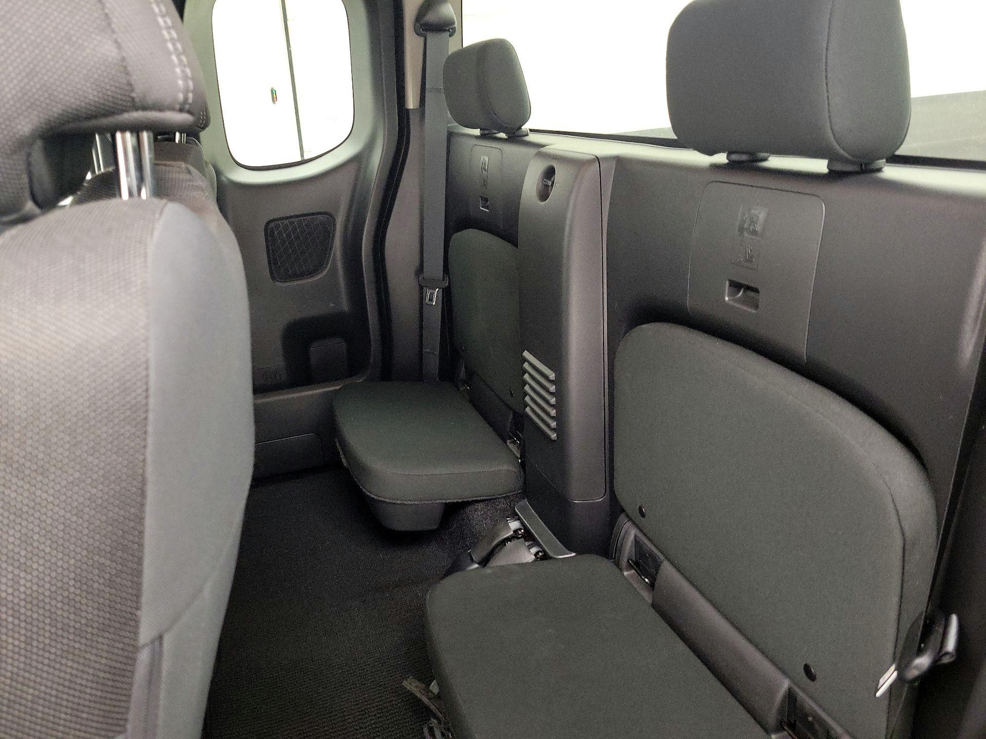 Thumbnail: 2023 Nissan Frontier - 19