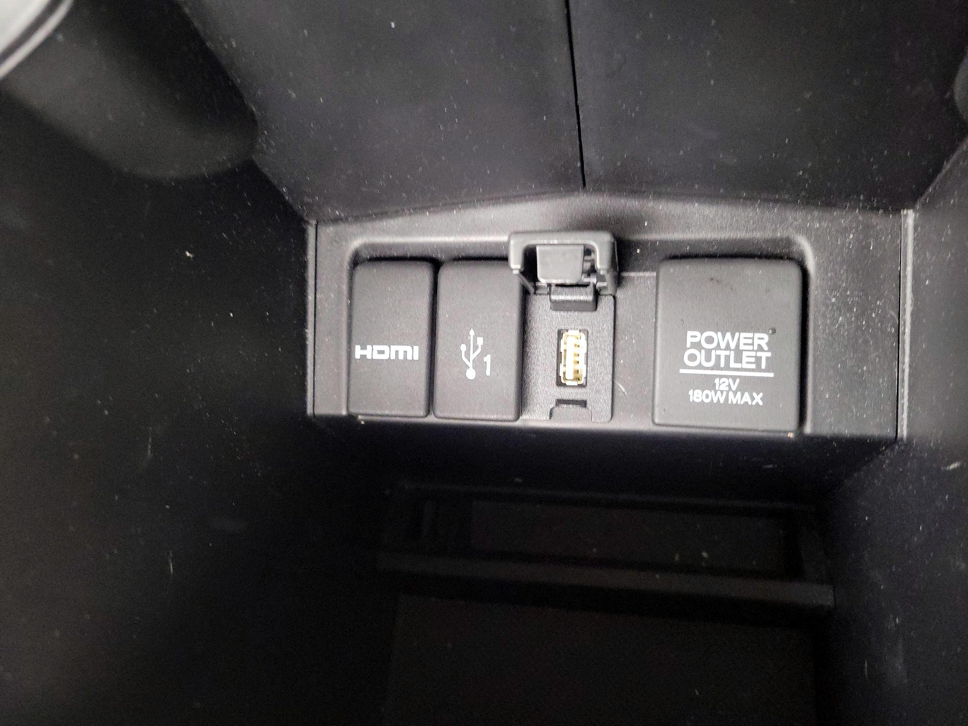 Thumbnail: 2016 Honda CR-V - 18