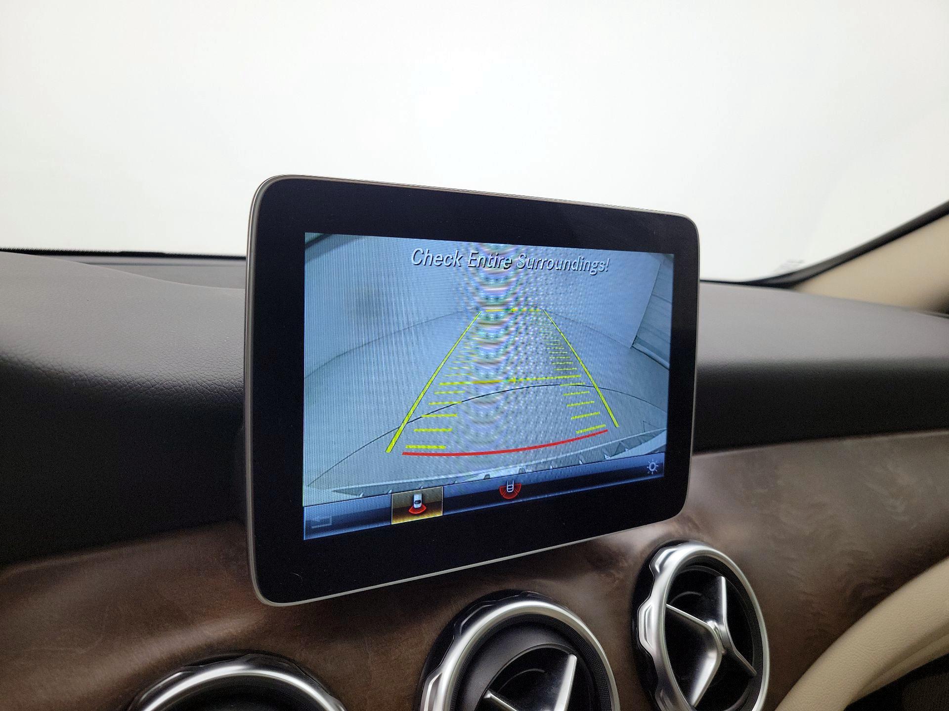 Thumbnail: 2019 Mercedes-Benz GLA - 14