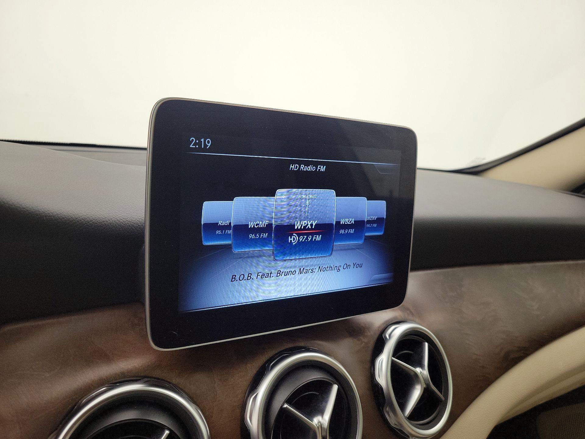 Thumbnail: 2019 Mercedes-Benz GLA - 15