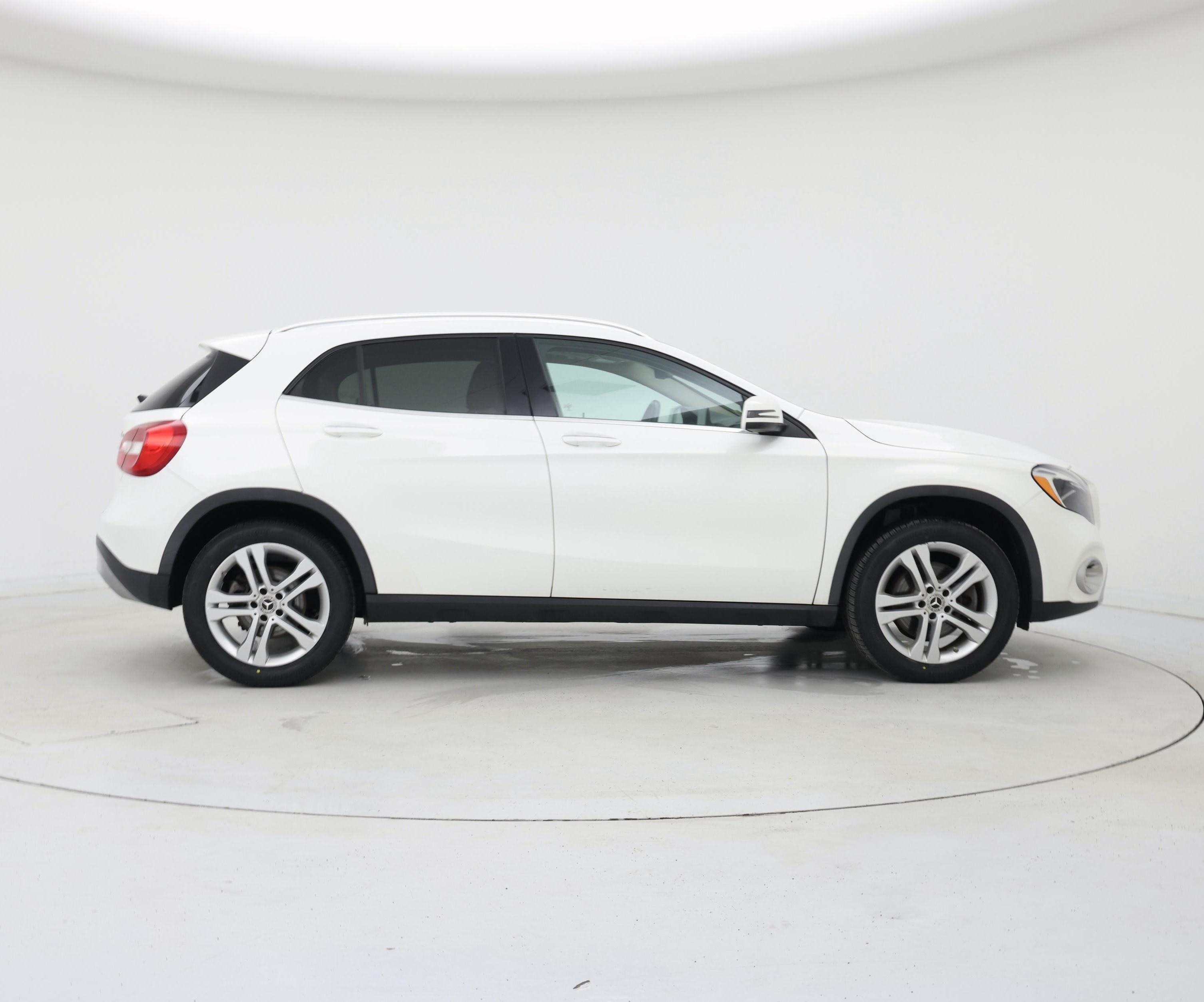 Thumbnail: 2019 Mercedes-Benz GLA - 7