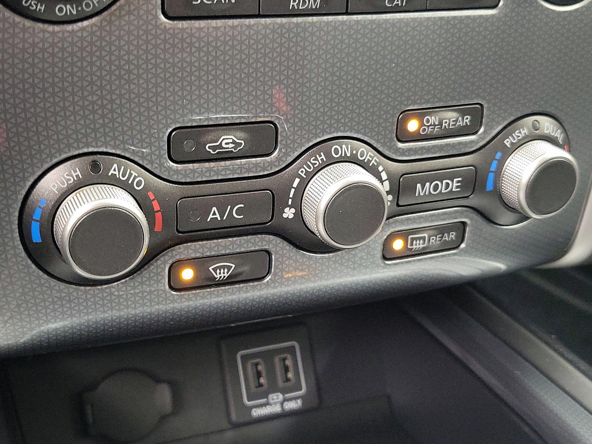 Thumbnail: 2018 Nissan Pathfinder - 17