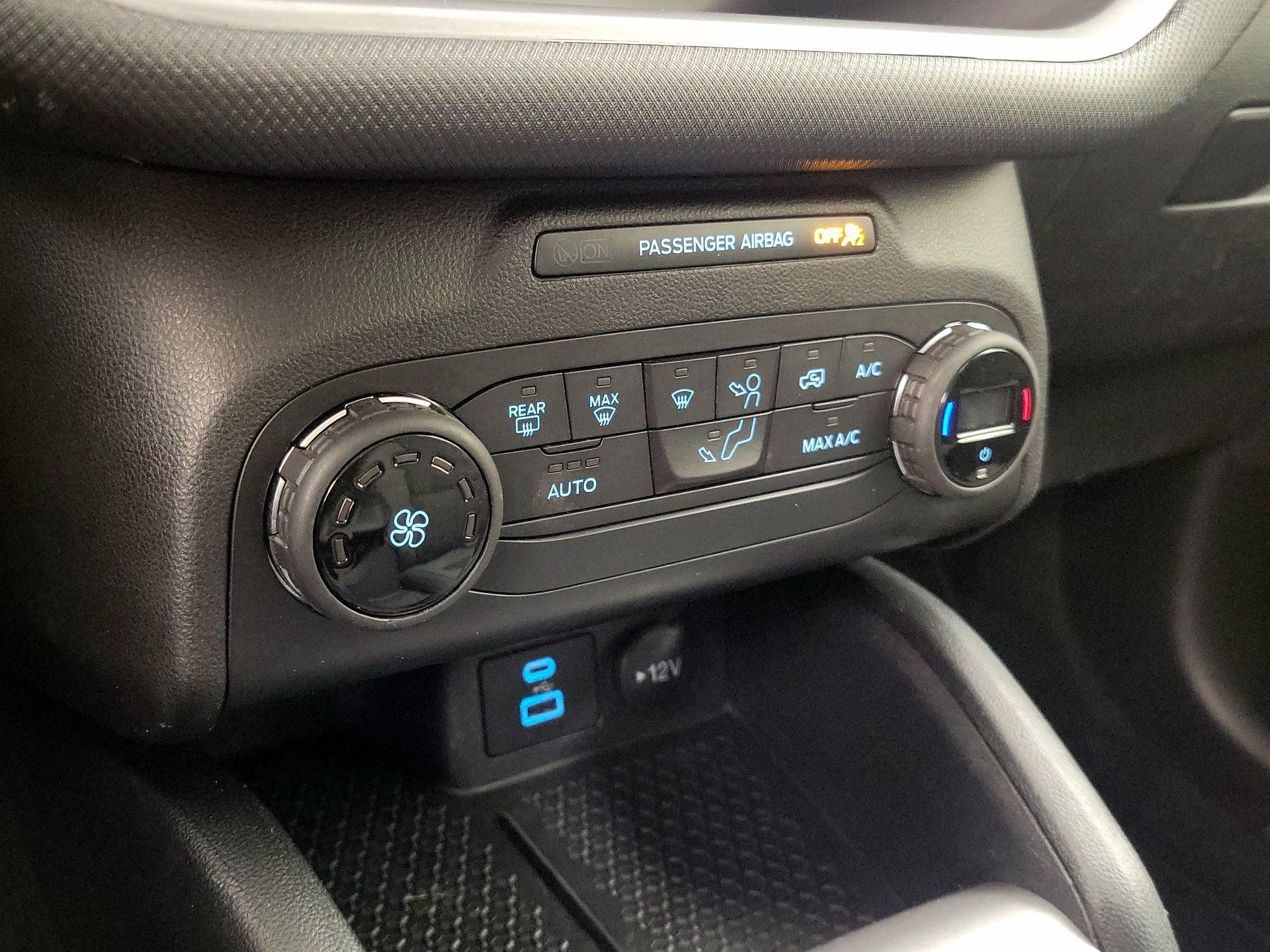 Thumbnail: 2021 Ford Bronco Sport - 16