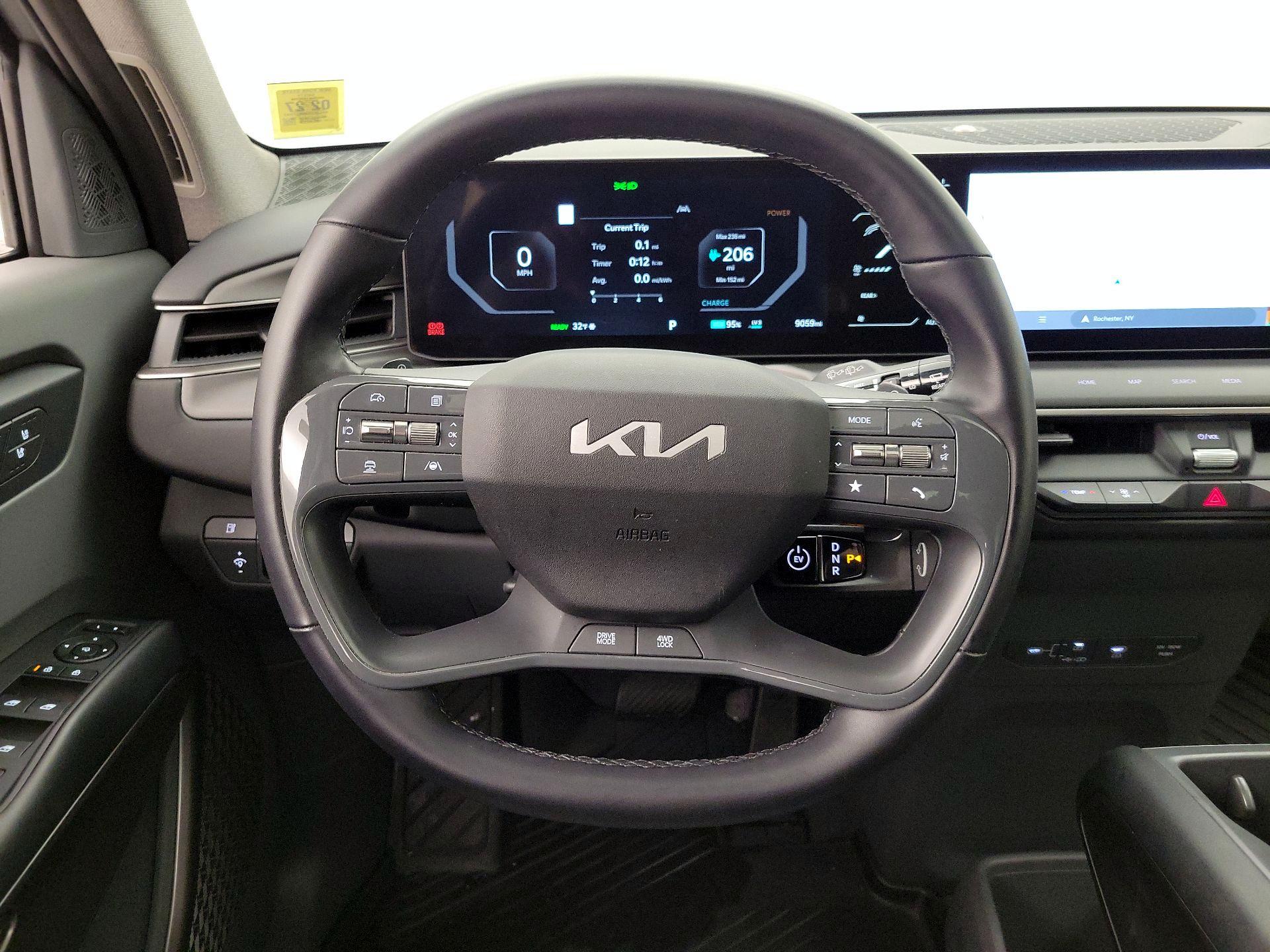 Thumbnail: 2024 Kia EV9 - 10