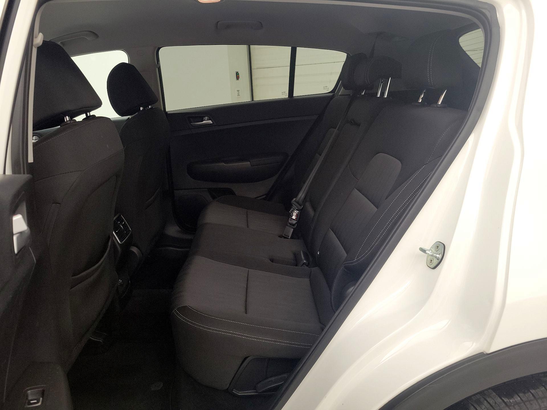 Thumbnail: 2020 Kia Sportage - 19