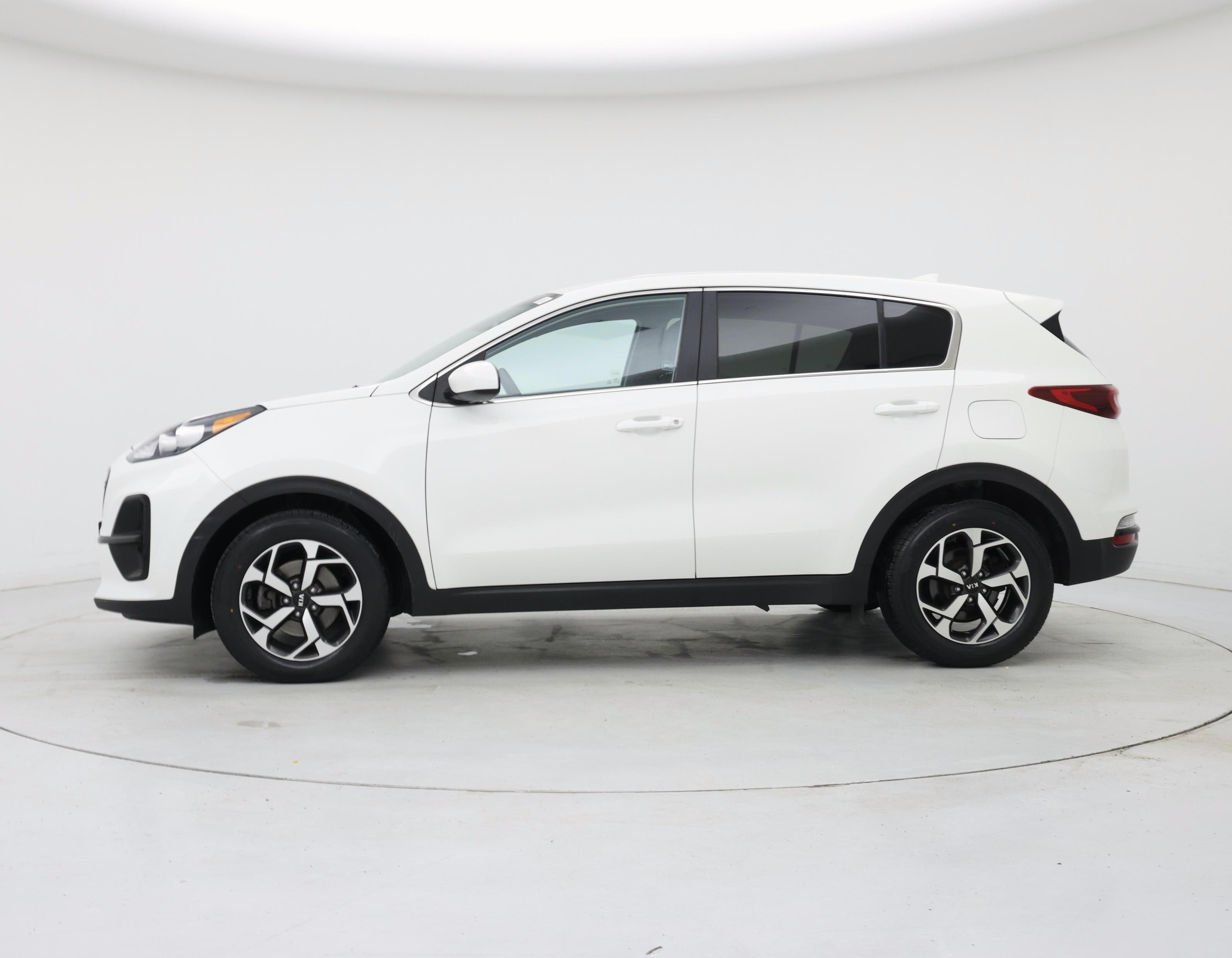 Thumbnail: 2020 Kia Sportage - 3