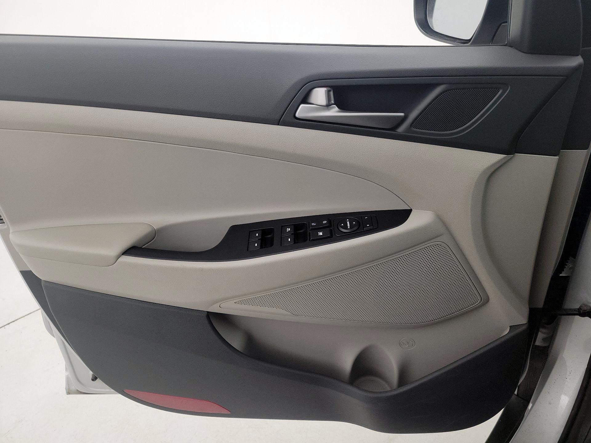 Thumbnail: 2018 Hyundai Tucson - 12