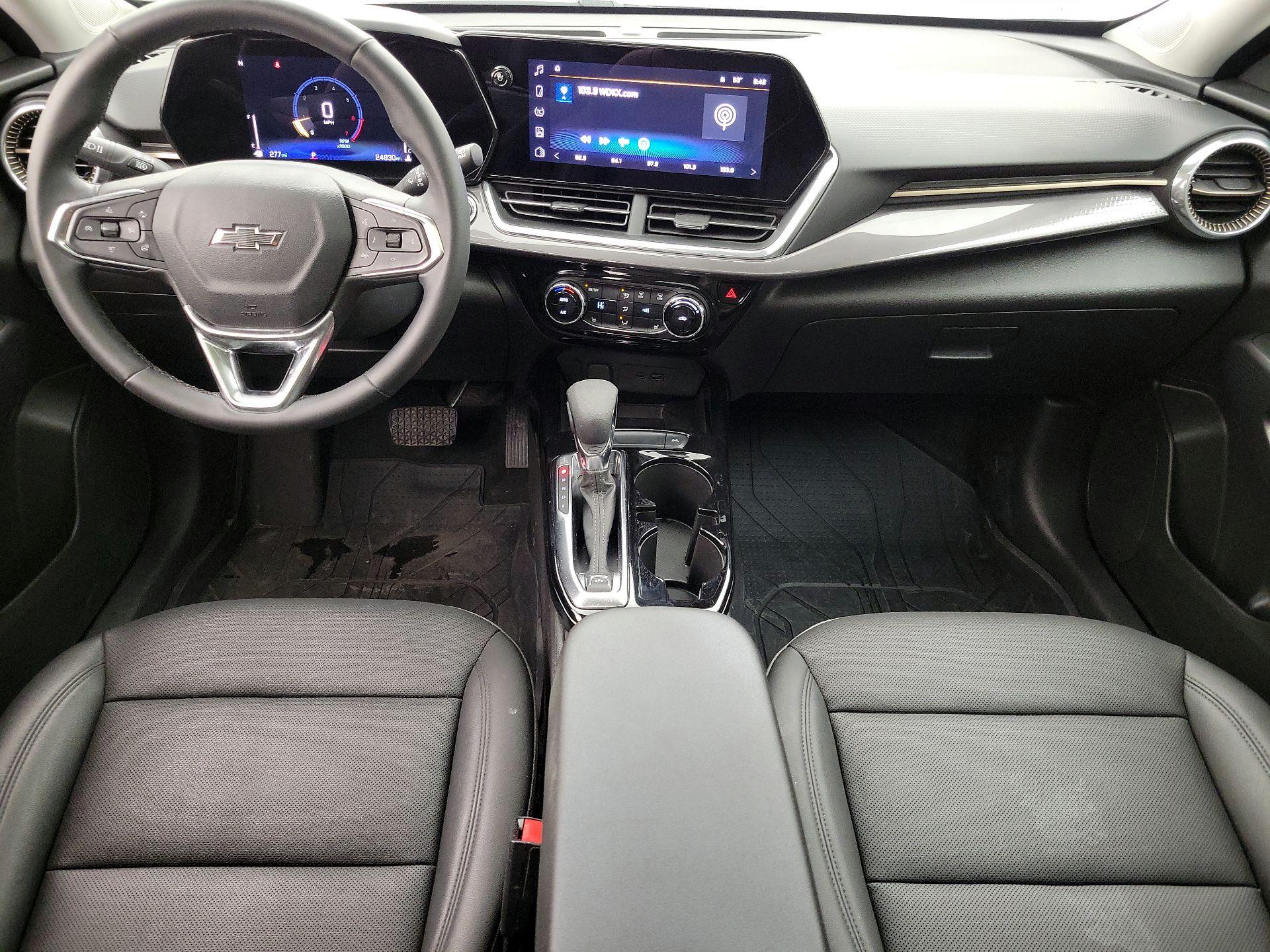 Thumbnail: 2025 Chevrolet Trax - 9