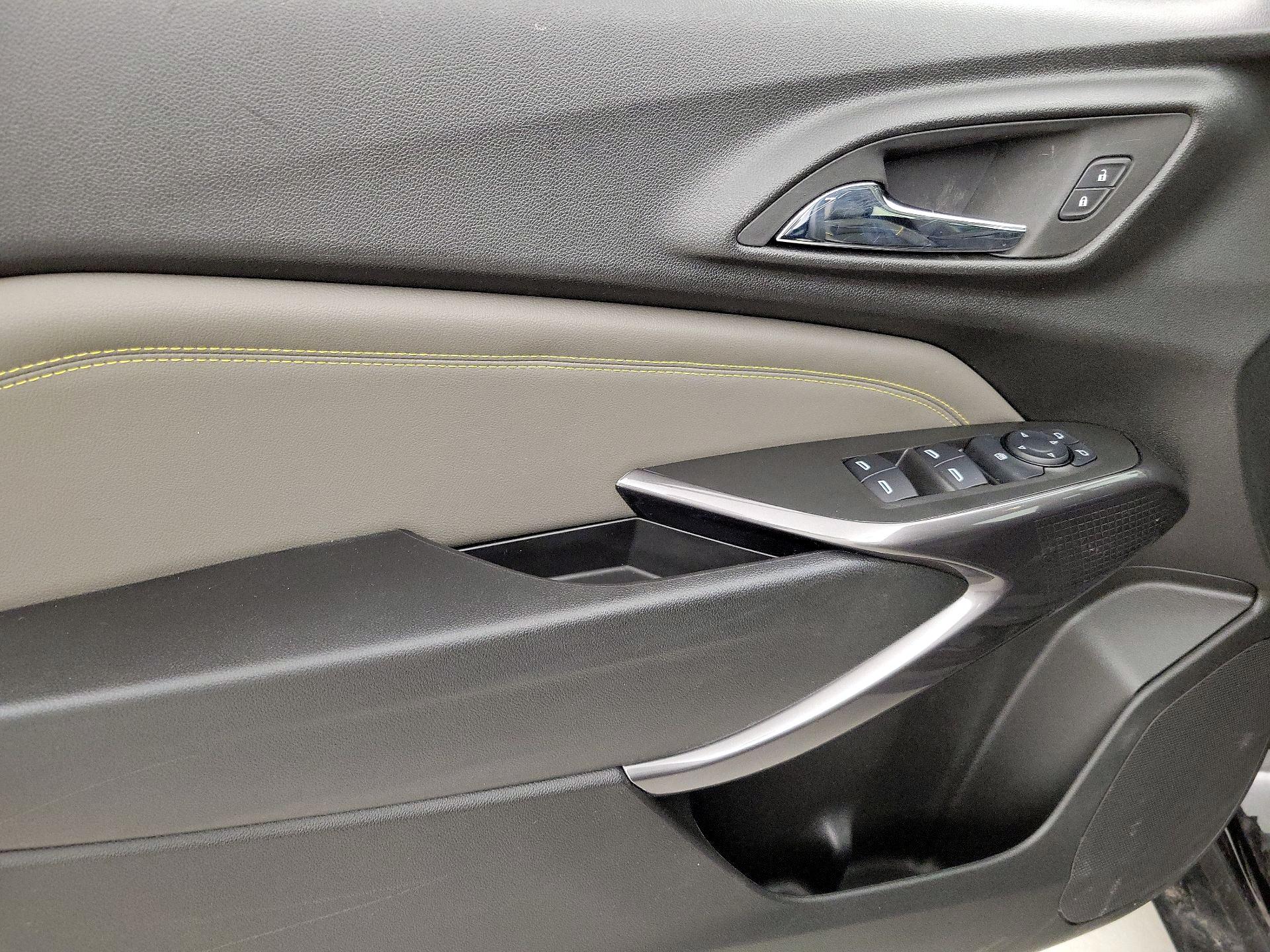 Thumbnail: 2025 Chevrolet Trax - 12