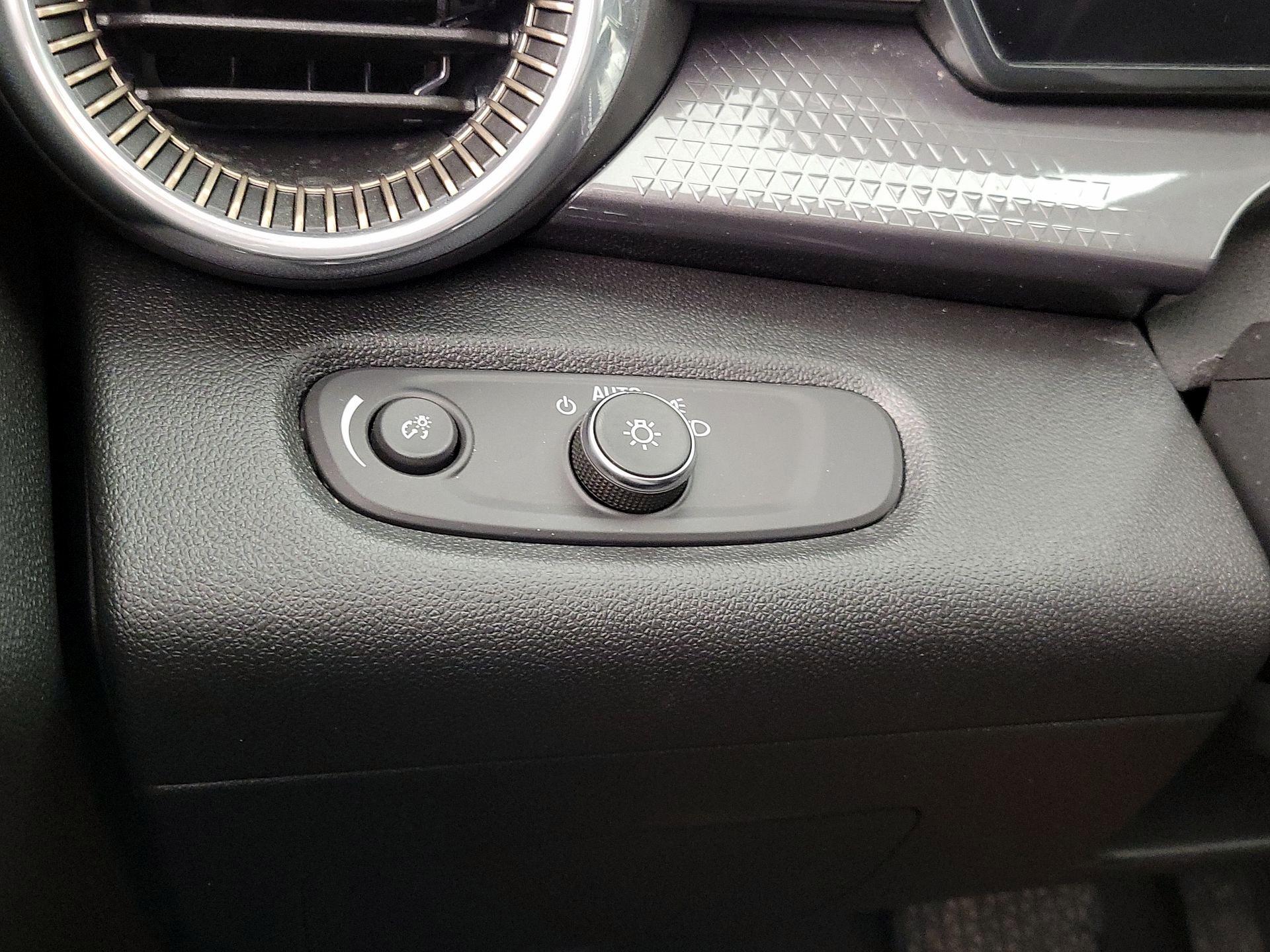 Thumbnail: 2025 Chevrolet Trax - 13