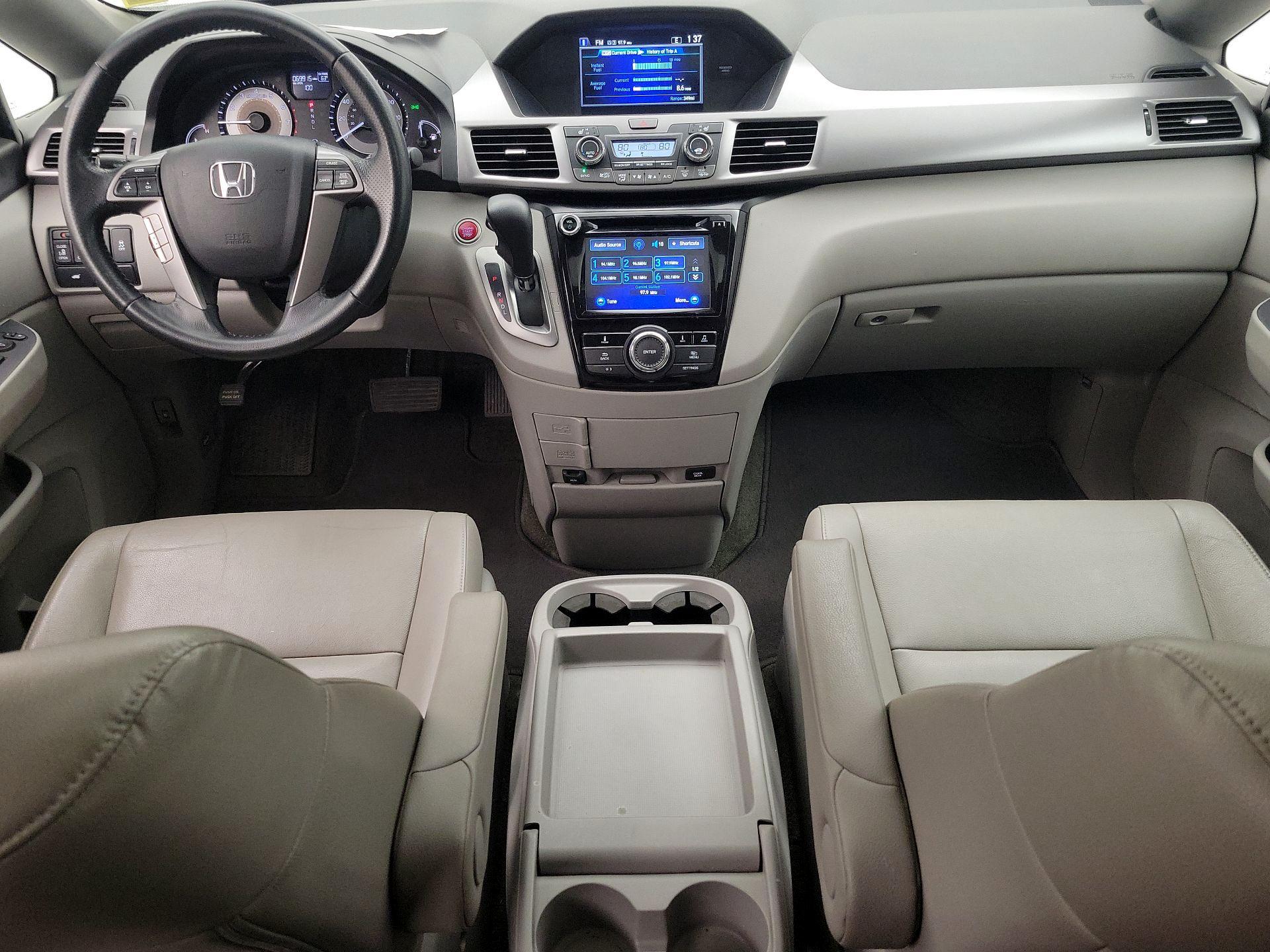 Thumbnail: 2015 Honda Odyssey - 9