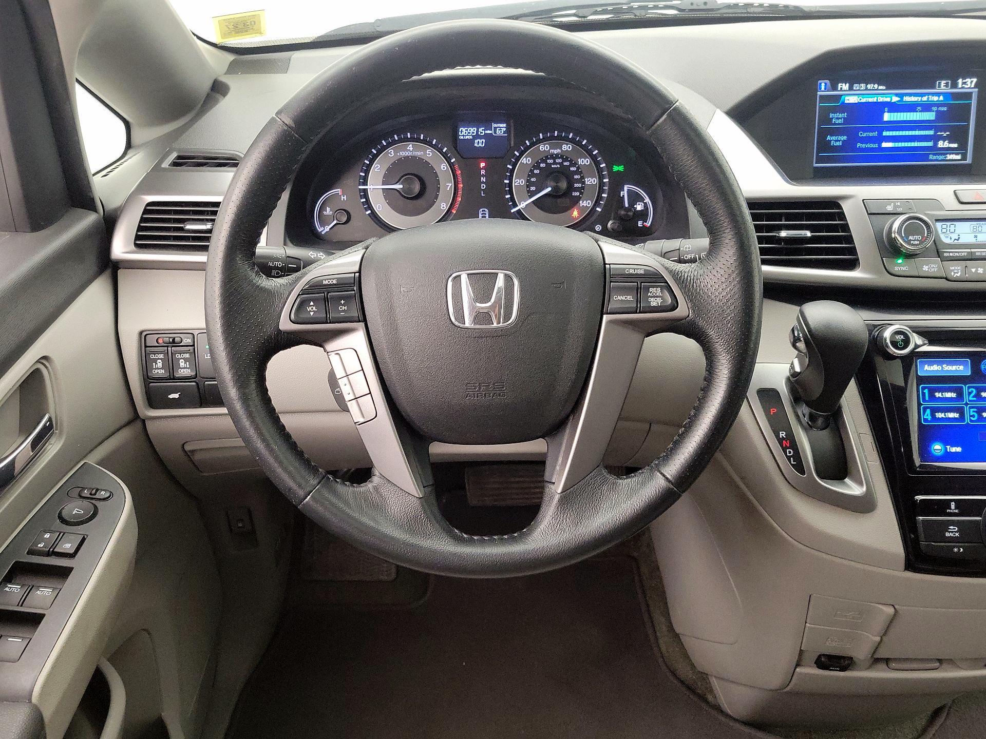 Thumbnail: 2015 Honda Odyssey - 10