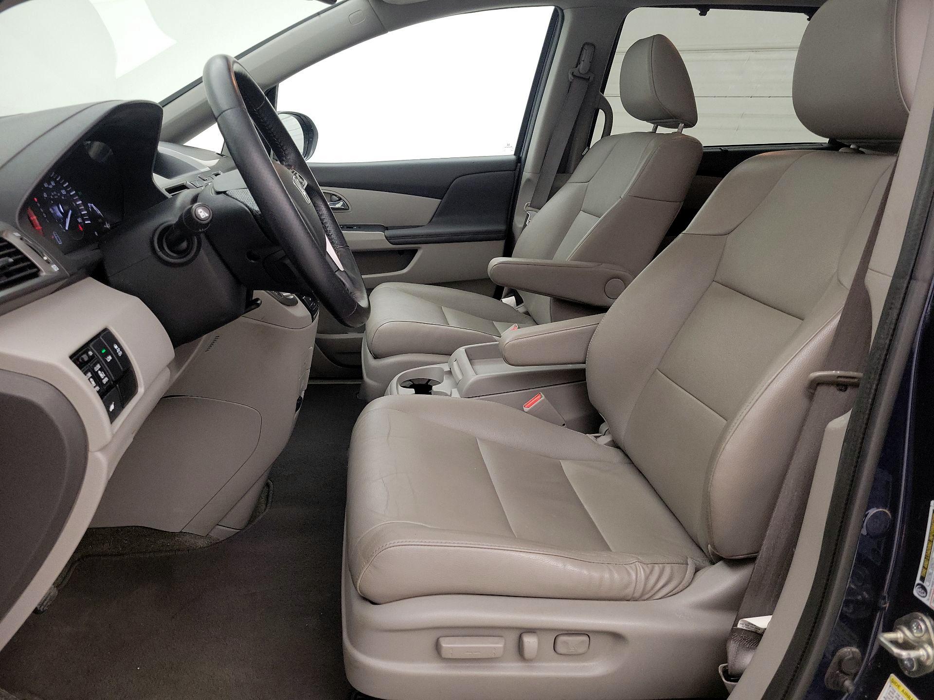 Thumbnail: 2015 Honda Odyssey - 11