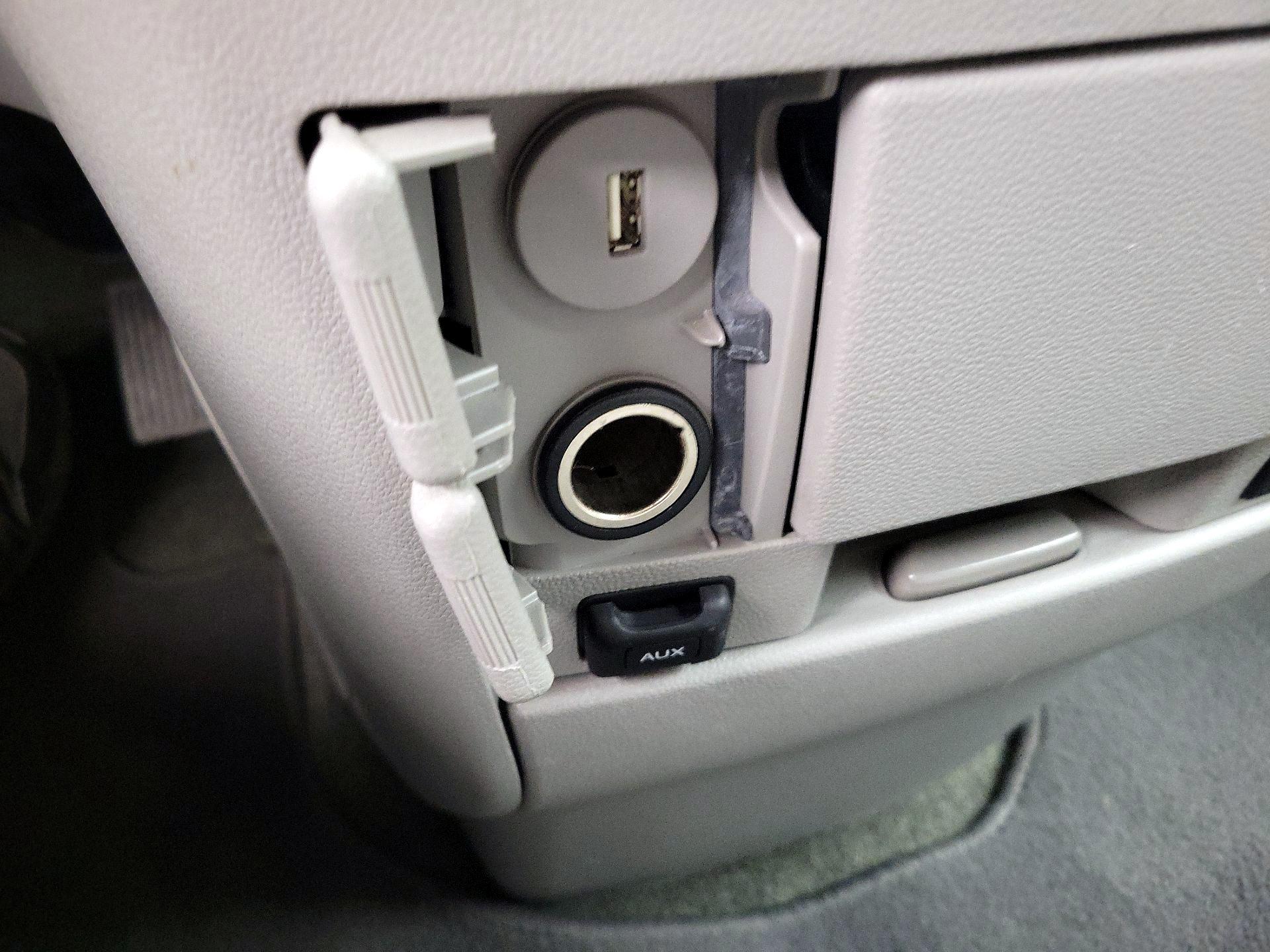 Thumbnail: 2015 Honda Odyssey - 18