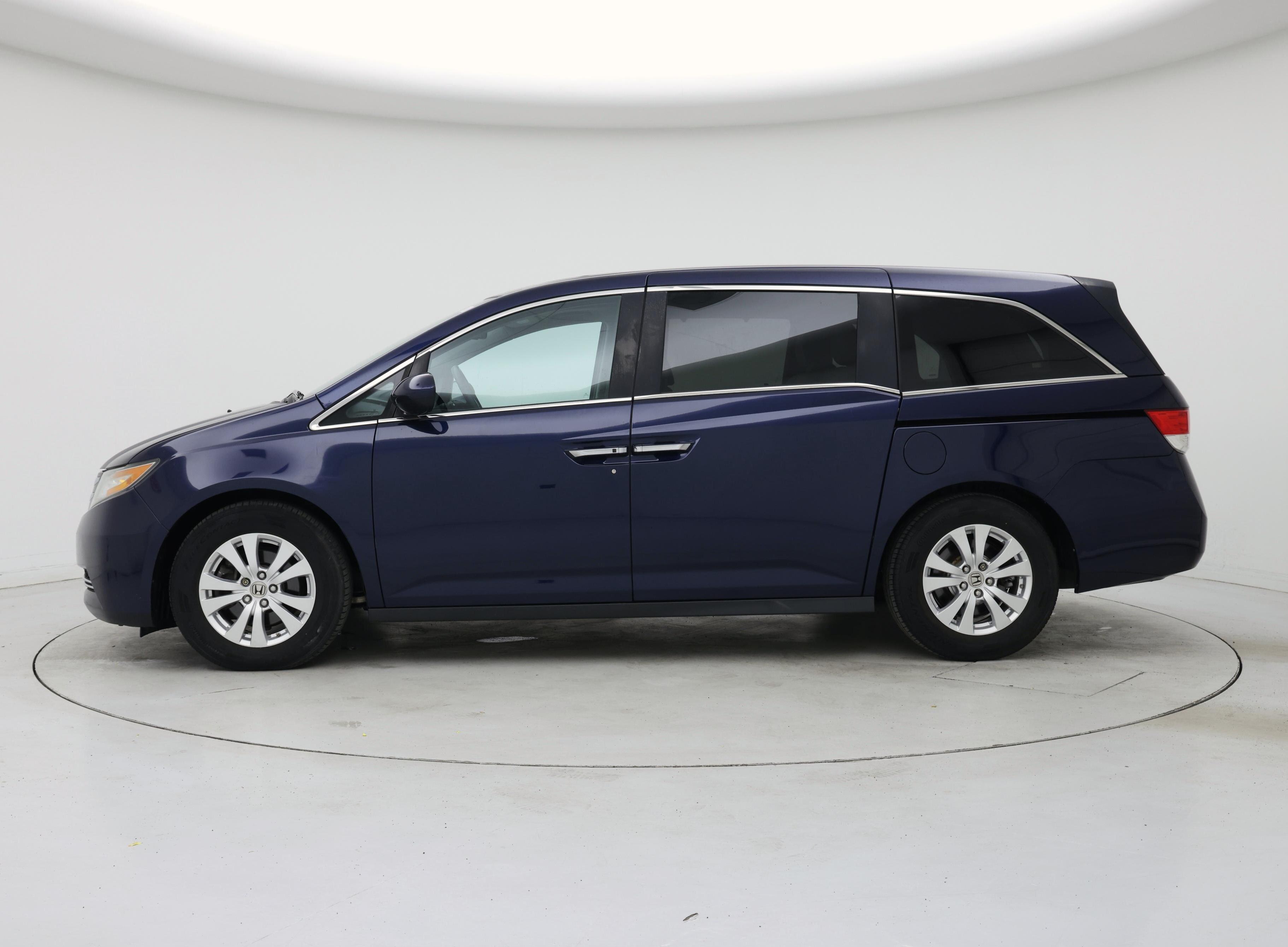 Thumbnail: 2015 Honda Odyssey - 3