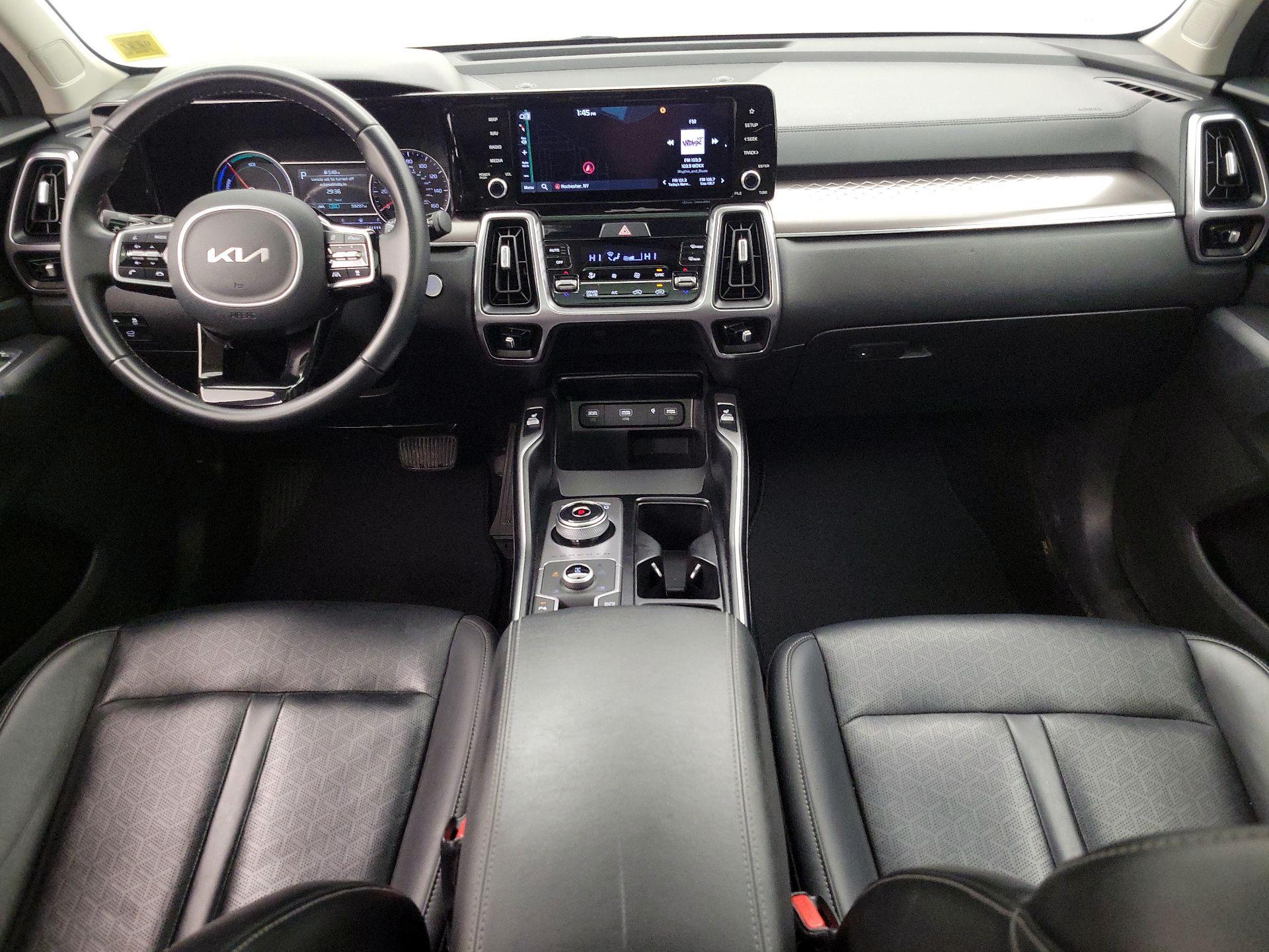 Thumbnail: 2022 Kia Sorento - 9