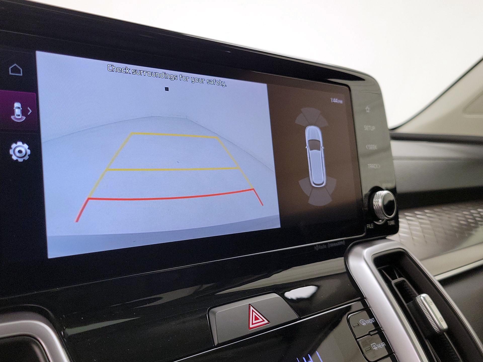 Thumbnail: 2022 Kia Sorento - 15