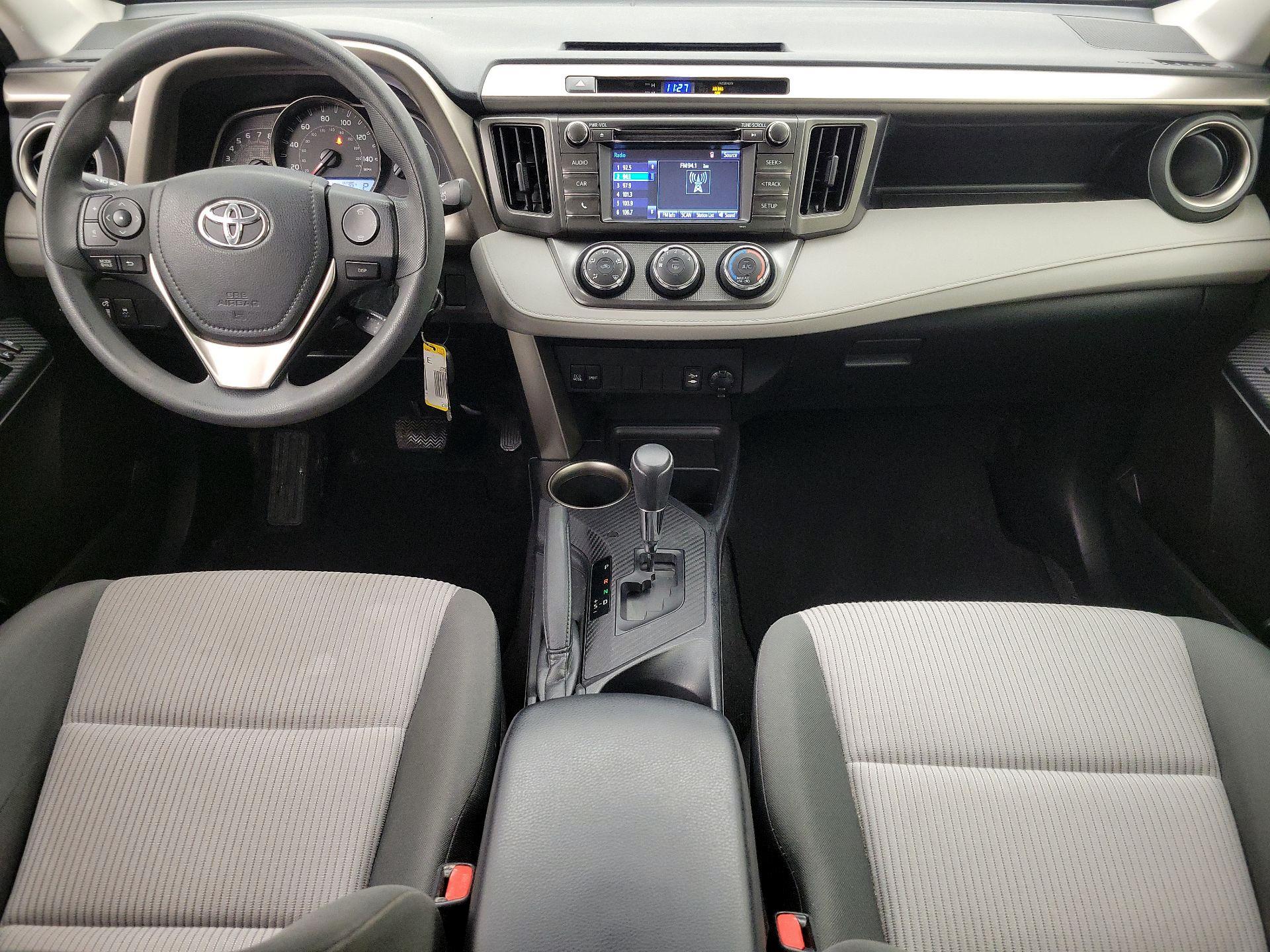 Thumbnail: 2014 Toyota RAV4 - 9