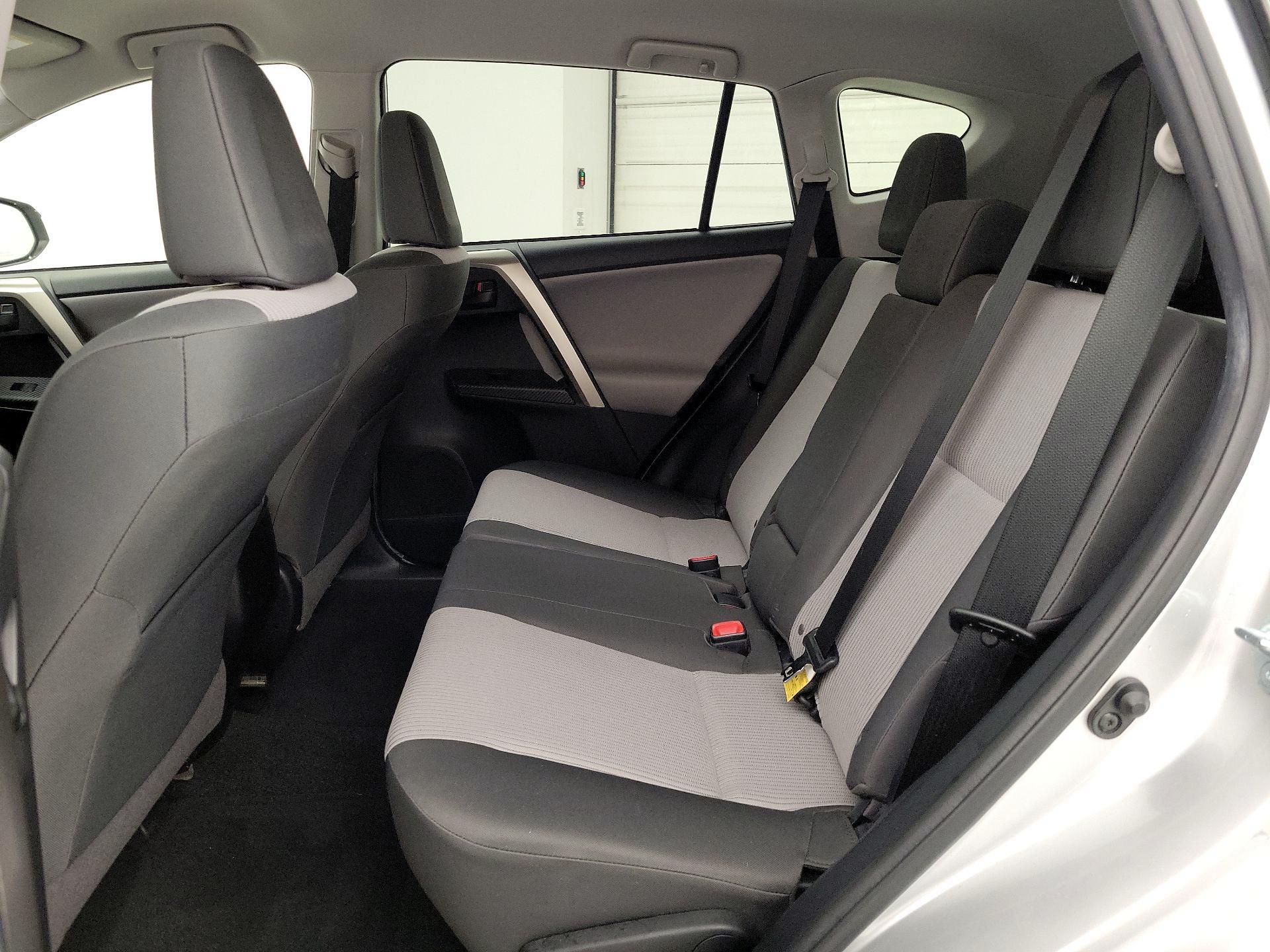 Thumbnail: 2014 Toyota RAV4 - 19