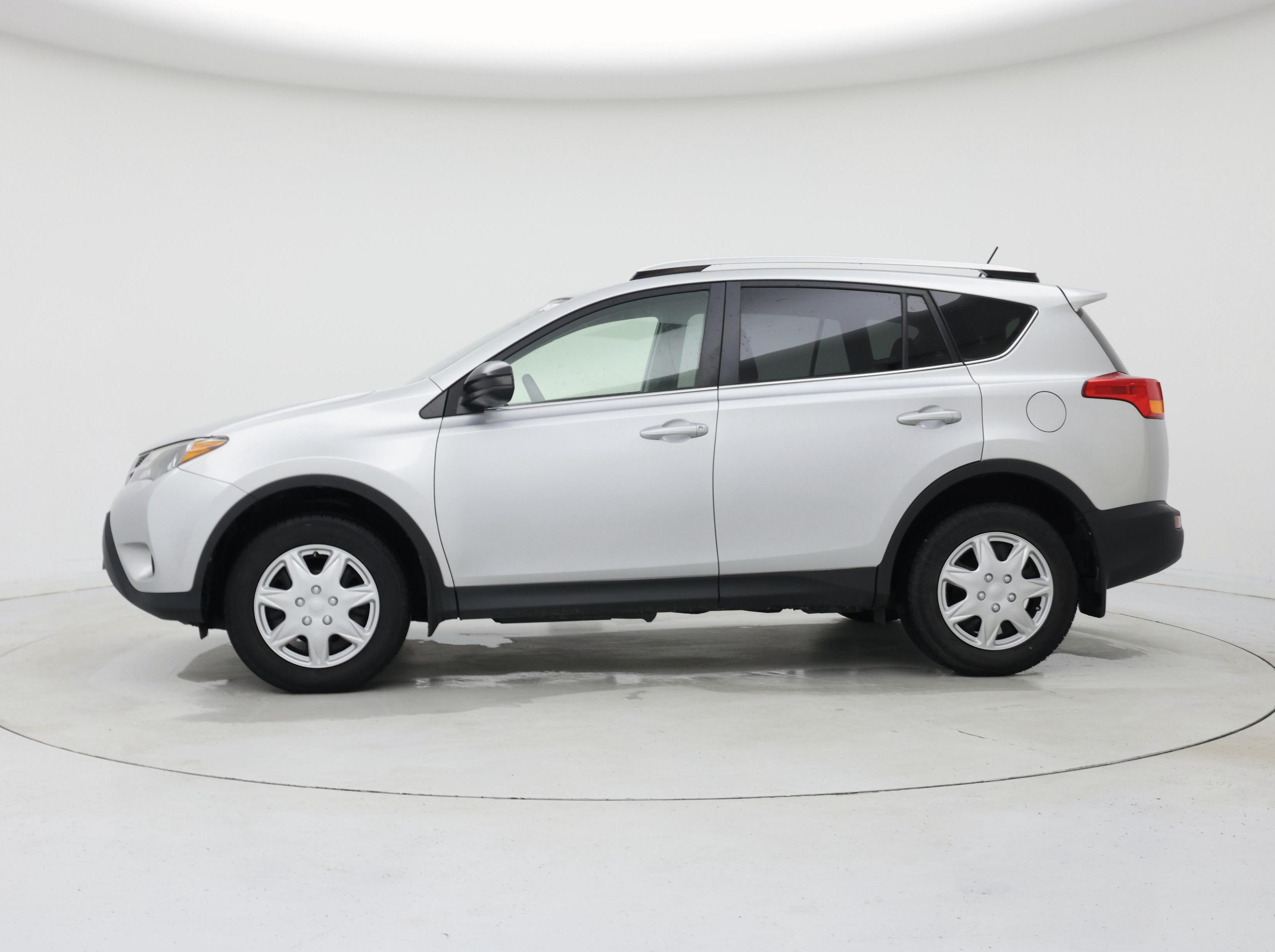 Thumbnail: 2014 Toyota RAV4 - 3
