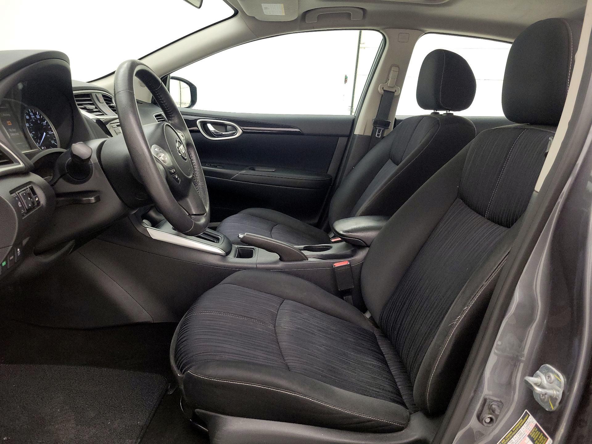 Thumbnail: 2017 Nissan Sentra - 11