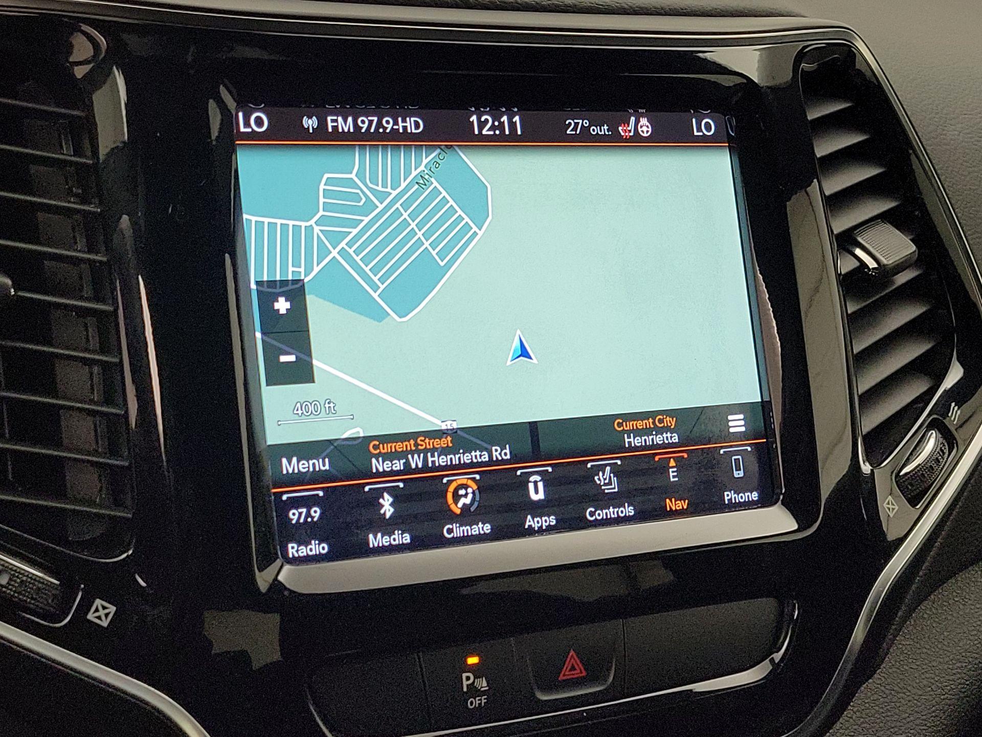 Thumbnail: 2019 Jeep Cherokee - 14