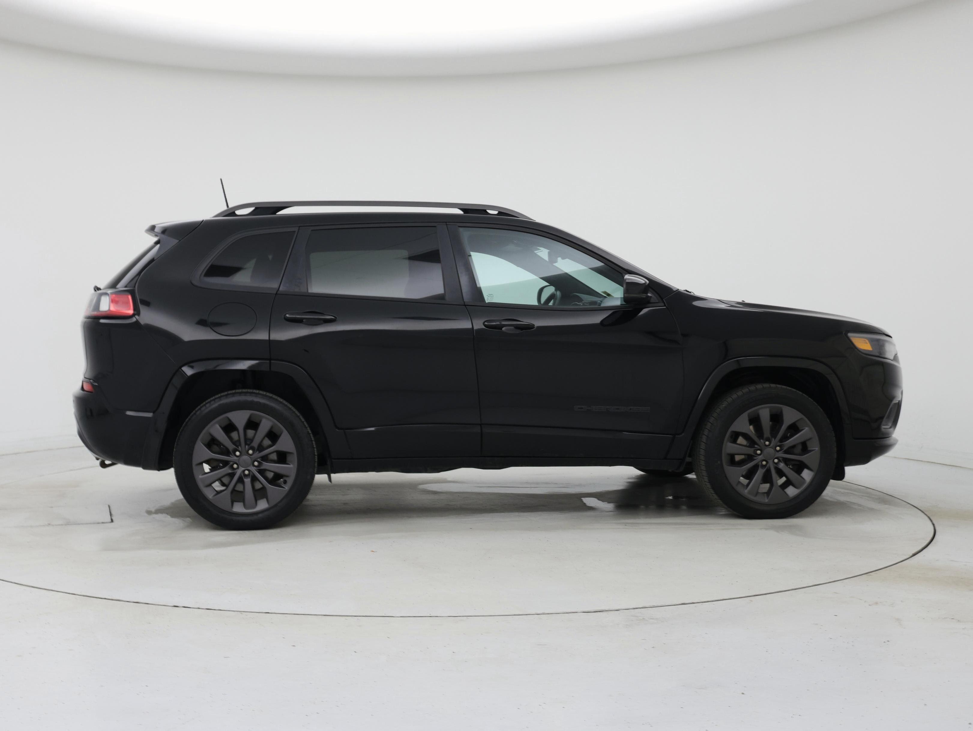 Thumbnail: 2019 Jeep Cherokee - 7