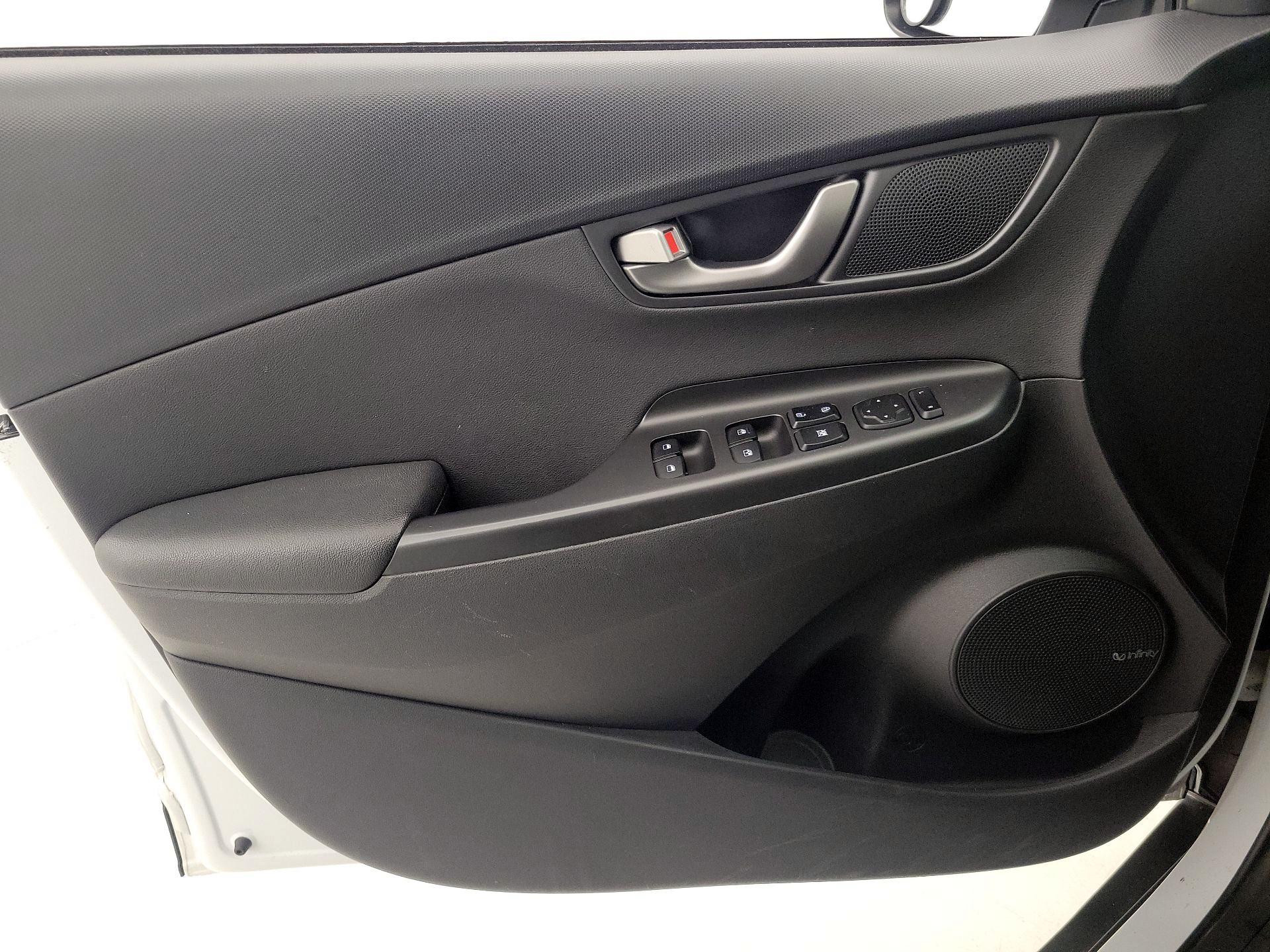 Thumbnail: 2020 Hyundai Kona - 12