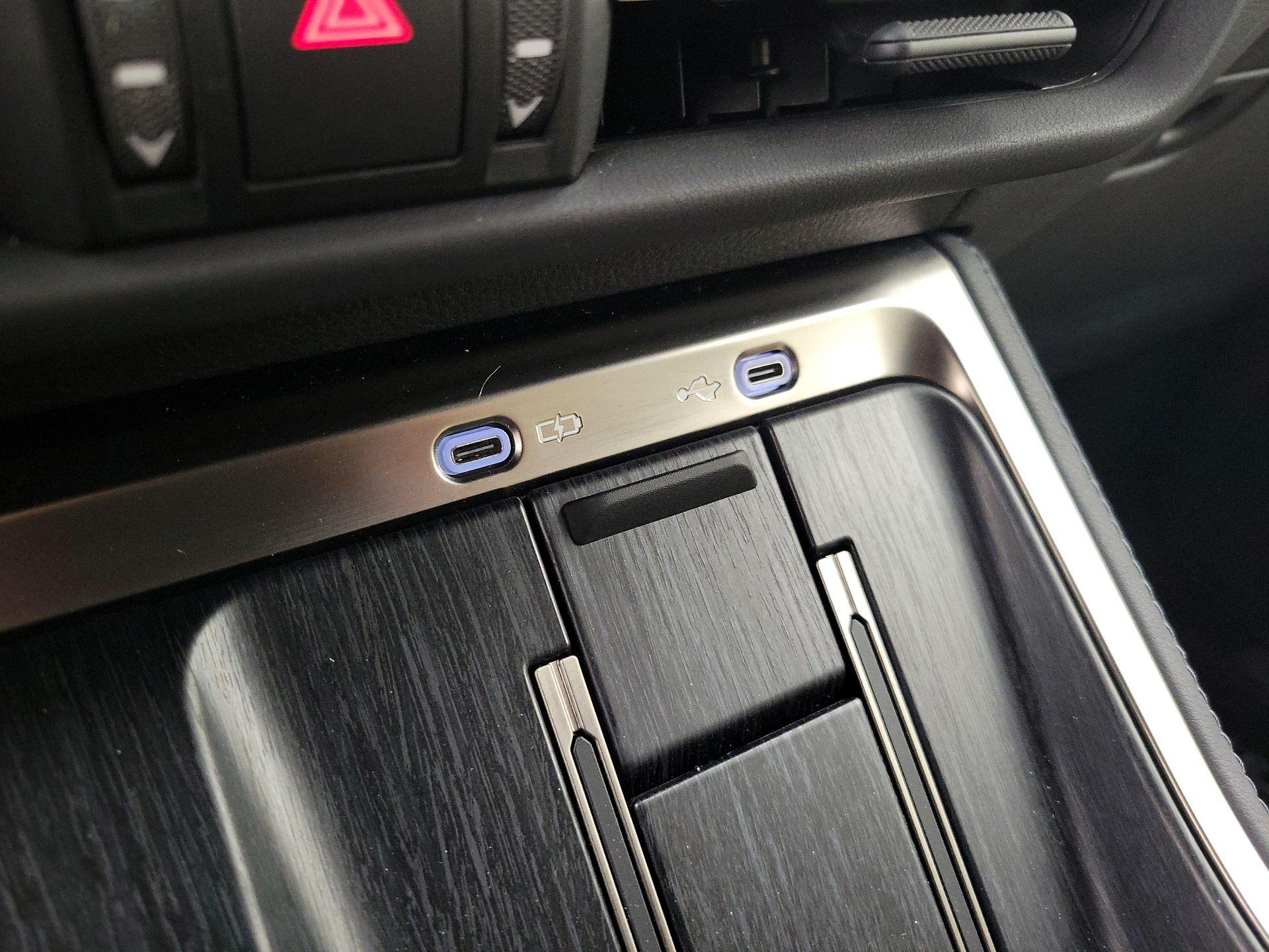 Thumbnail: 2024 Lexus GX - 19