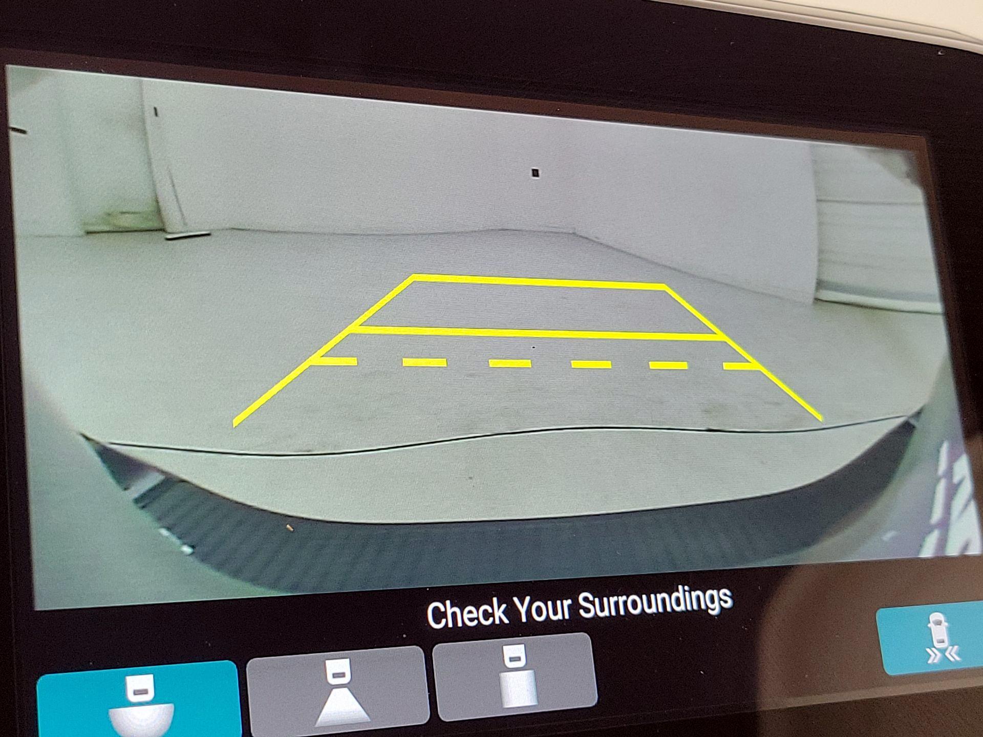 Thumbnail: 2021 Honda Odyssey - 14