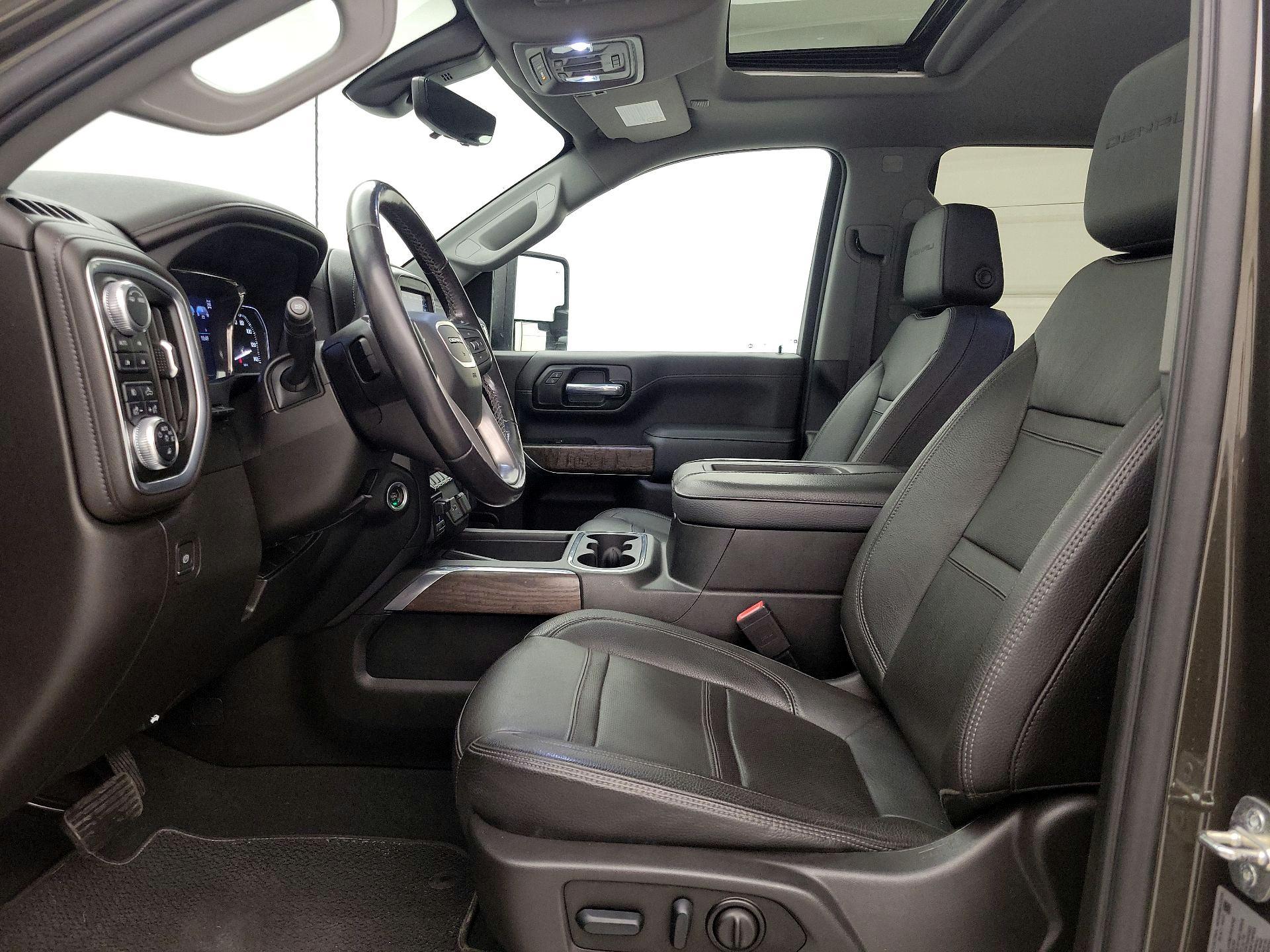 Thumbnail: 2022 GMC Sierra 3500 - 11