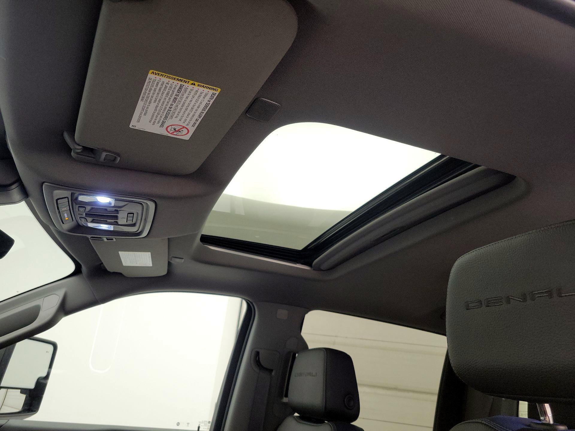 Thumbnail: 2022 GMC Sierra 3500 - 19