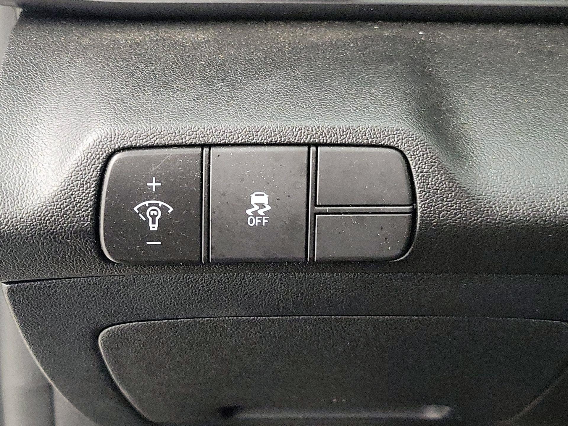 Thumbnail: 2025 Hyundai Elantra - 13