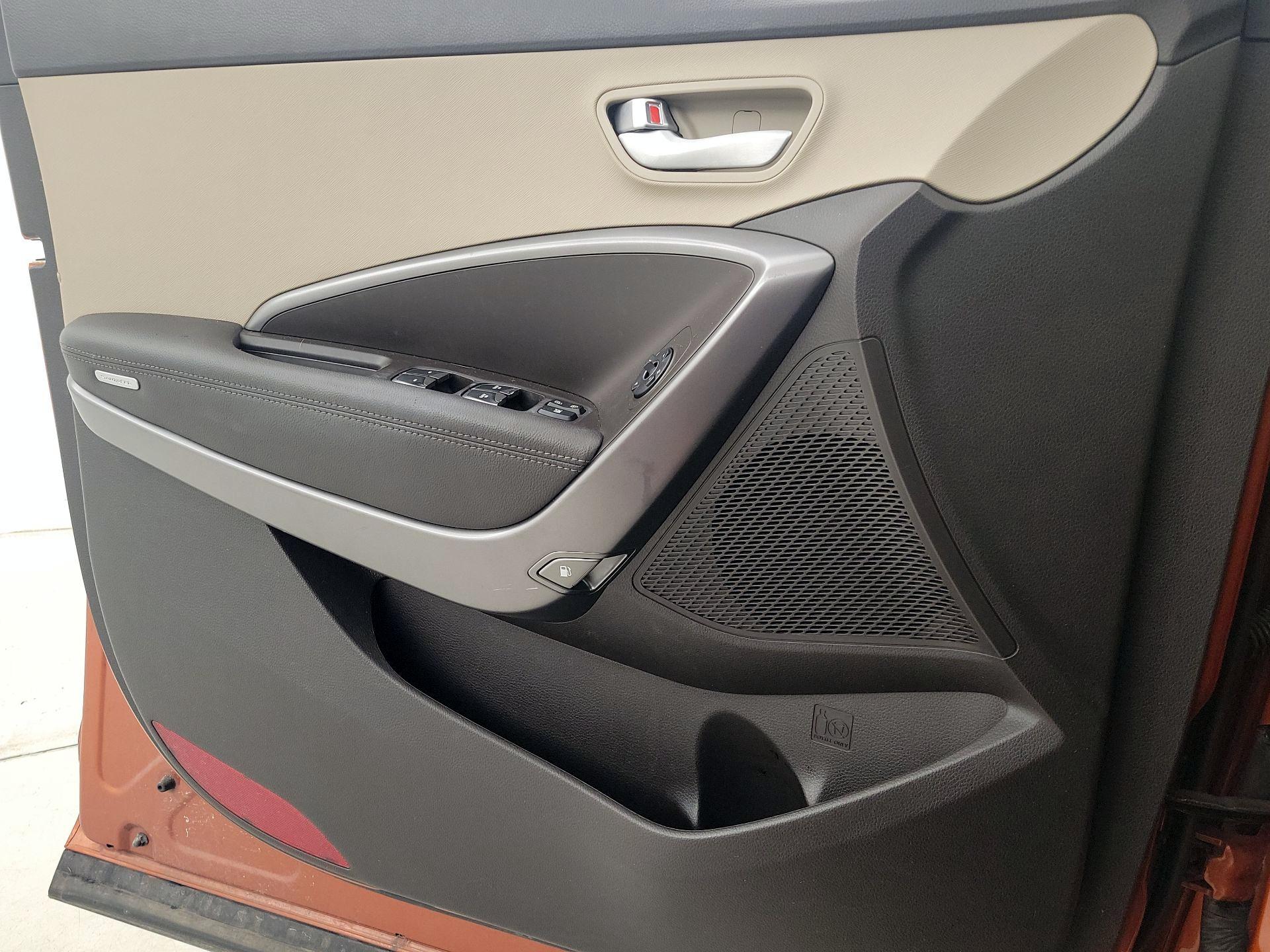 Thumbnail: 2017 Hyundai Santa Fe - 12