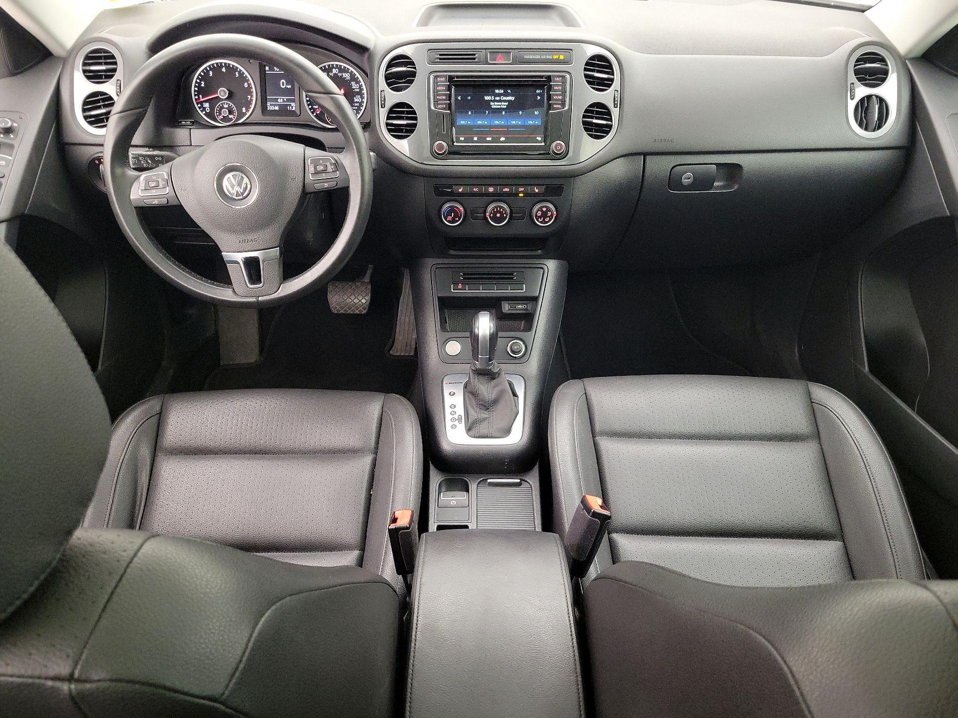 Thumbnail: 2017 Volkswagen Tiguan - 9