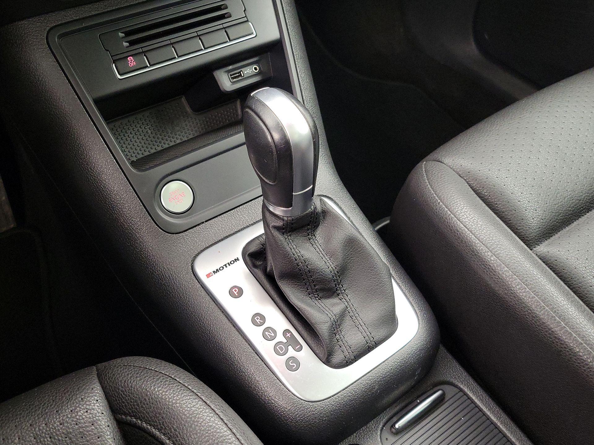 Thumbnail: 2017 Volkswagen Tiguan - 17