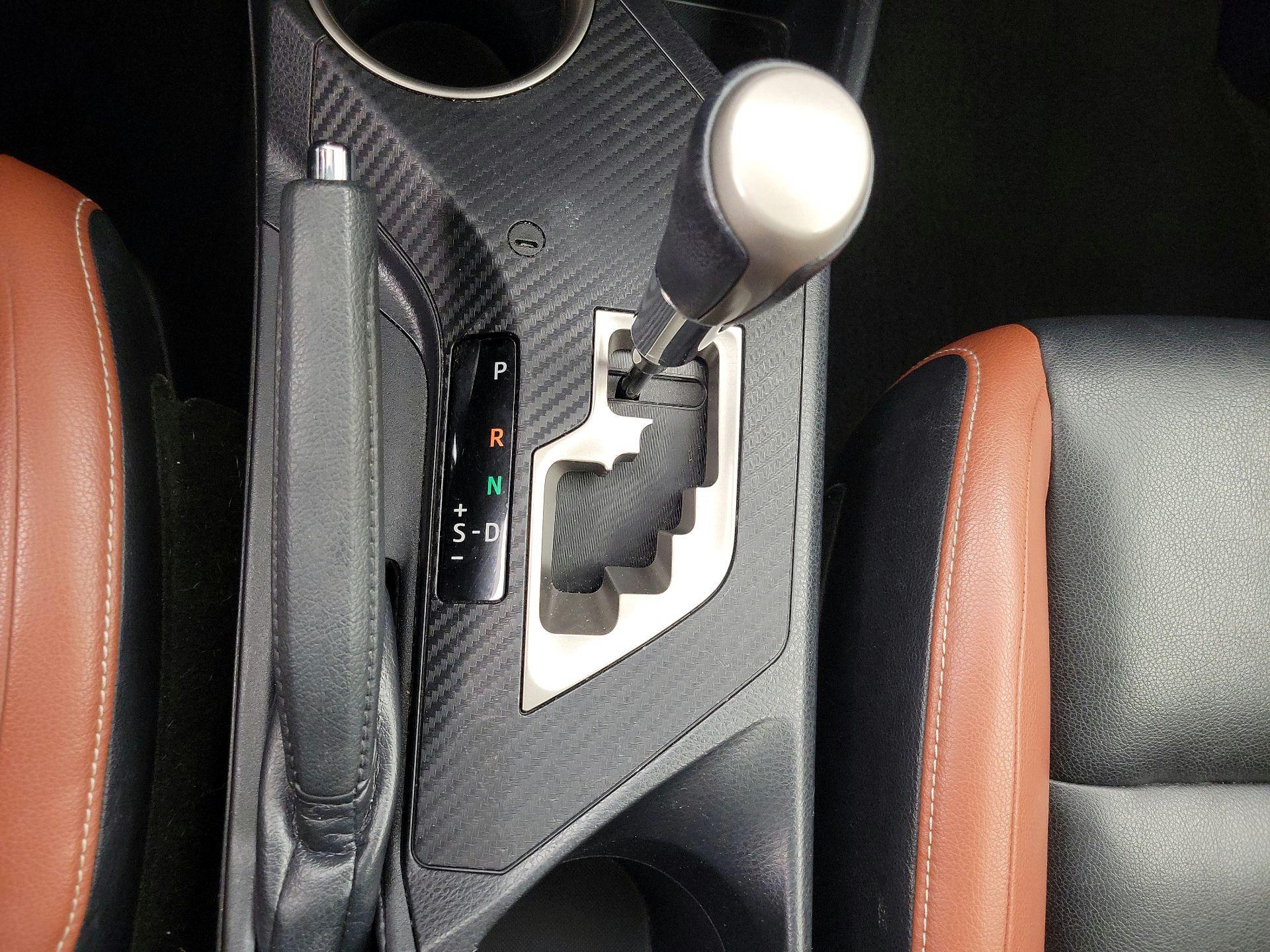 Thumbnail: 2015 Toyota RAV4 - 18