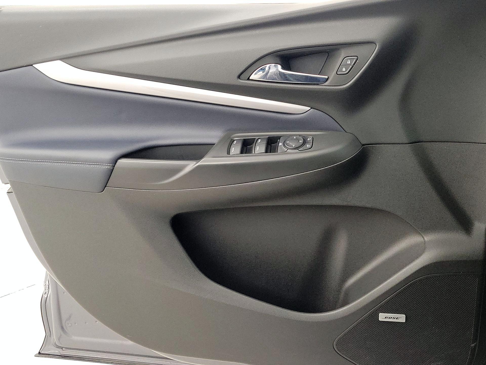 Thumbnail: 2022 Chevrolet Bolt EUV - 12