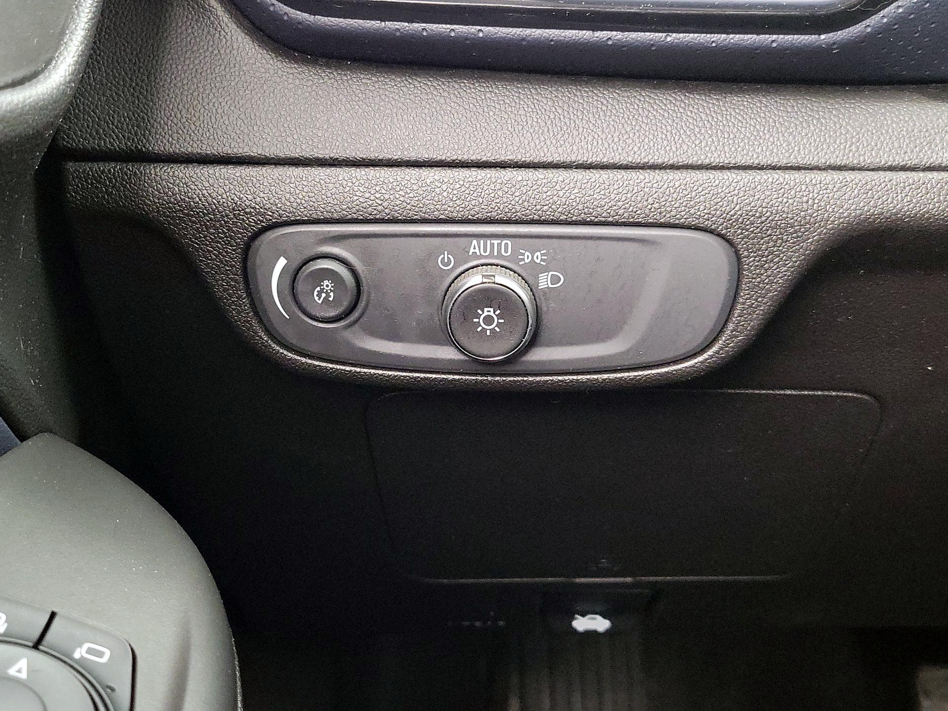 Thumbnail: 2022 Chevrolet Bolt EUV - 13