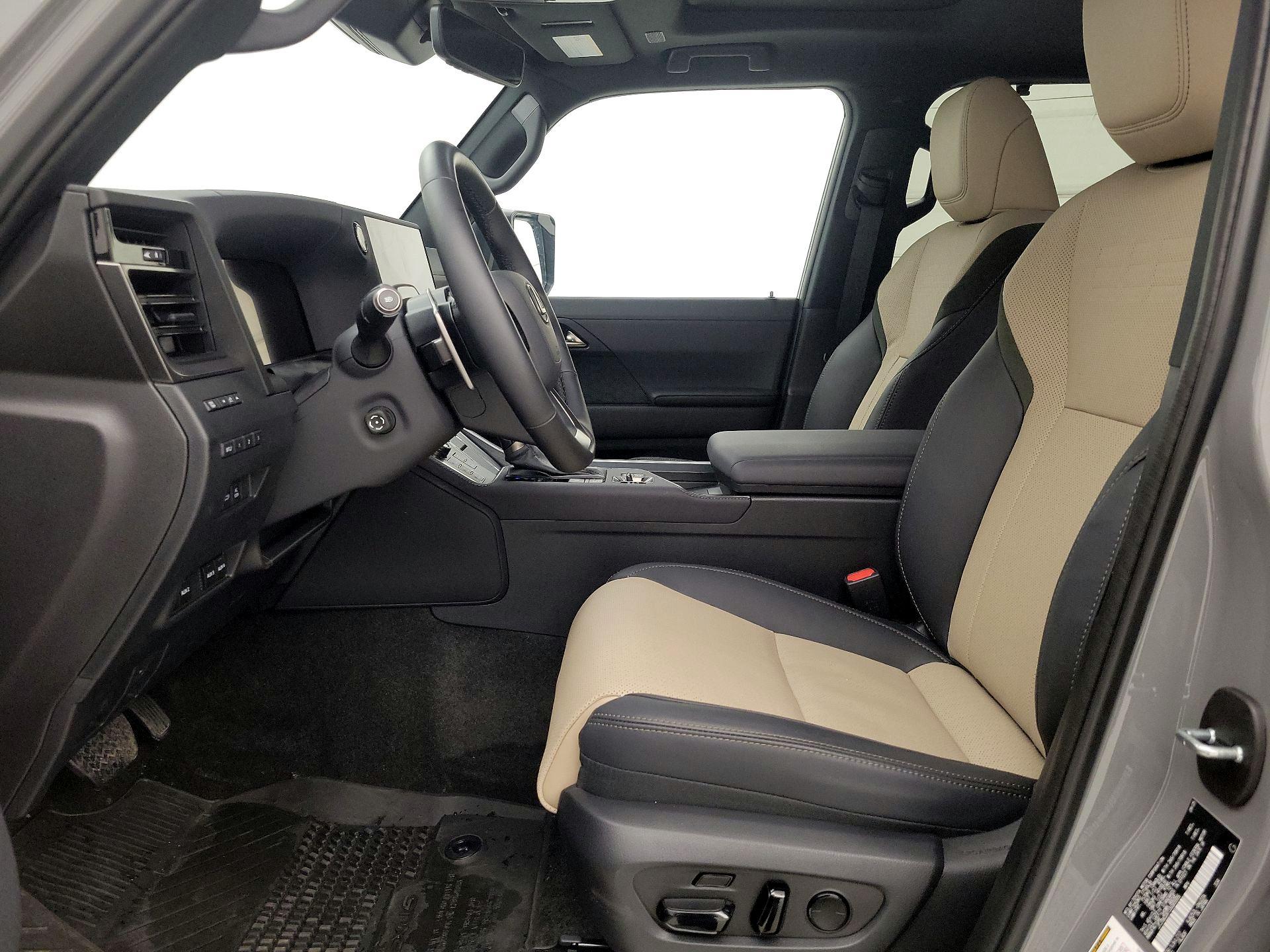 Thumbnail: 2025 Lexus GX - 11