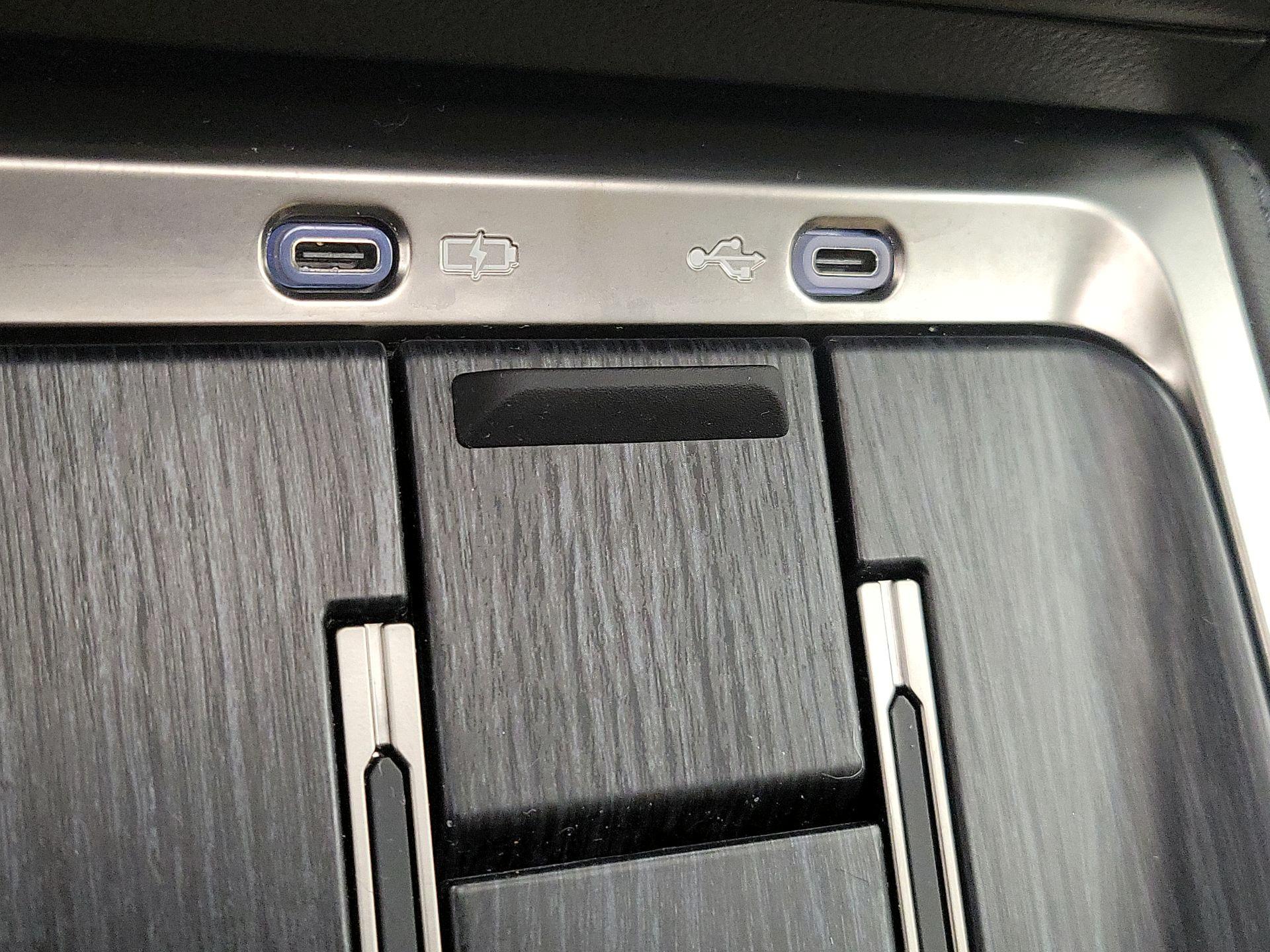 Thumbnail: 2025 Lexus GX - 18