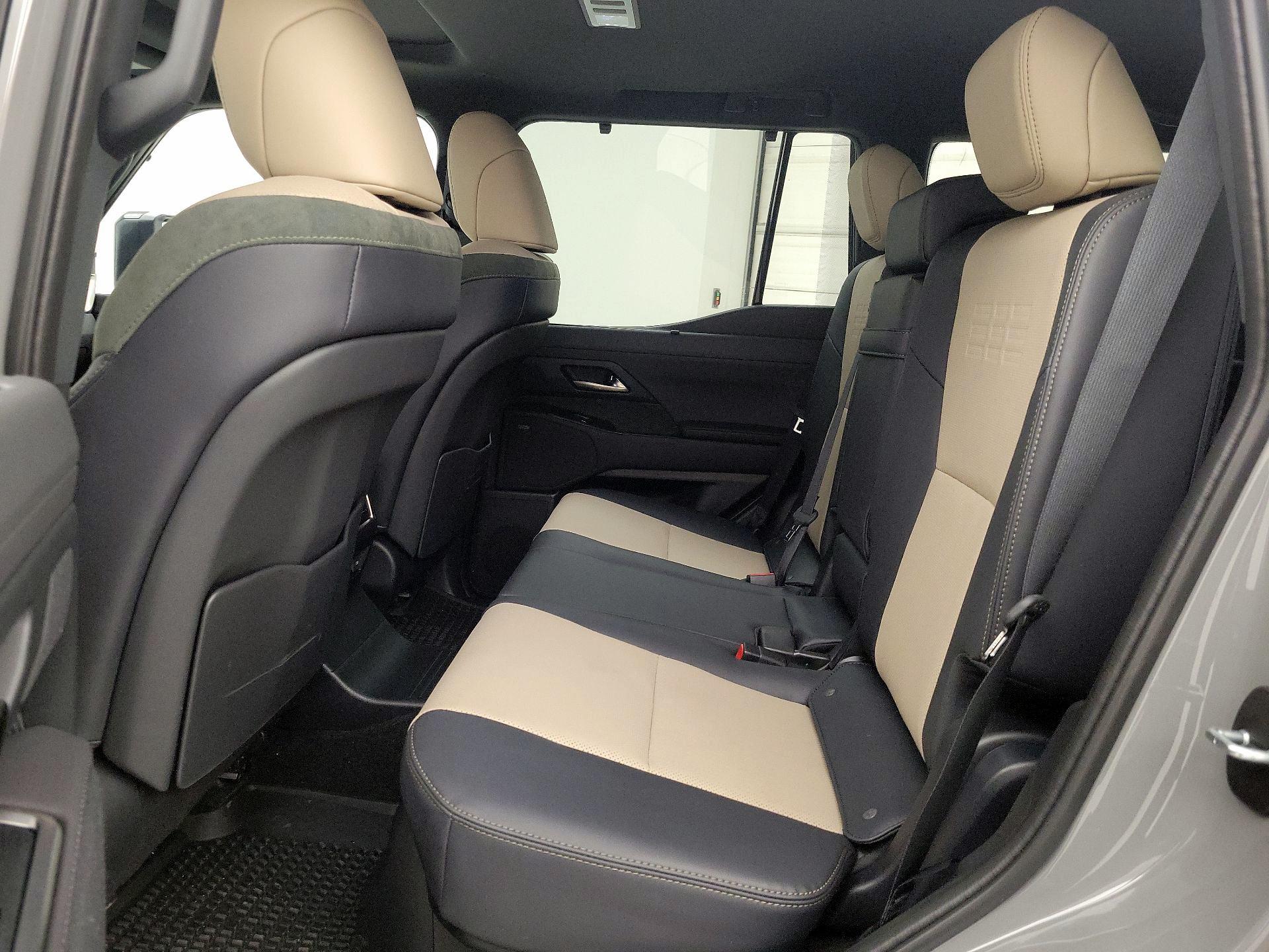 Thumbnail: 2025 Lexus GX - 20