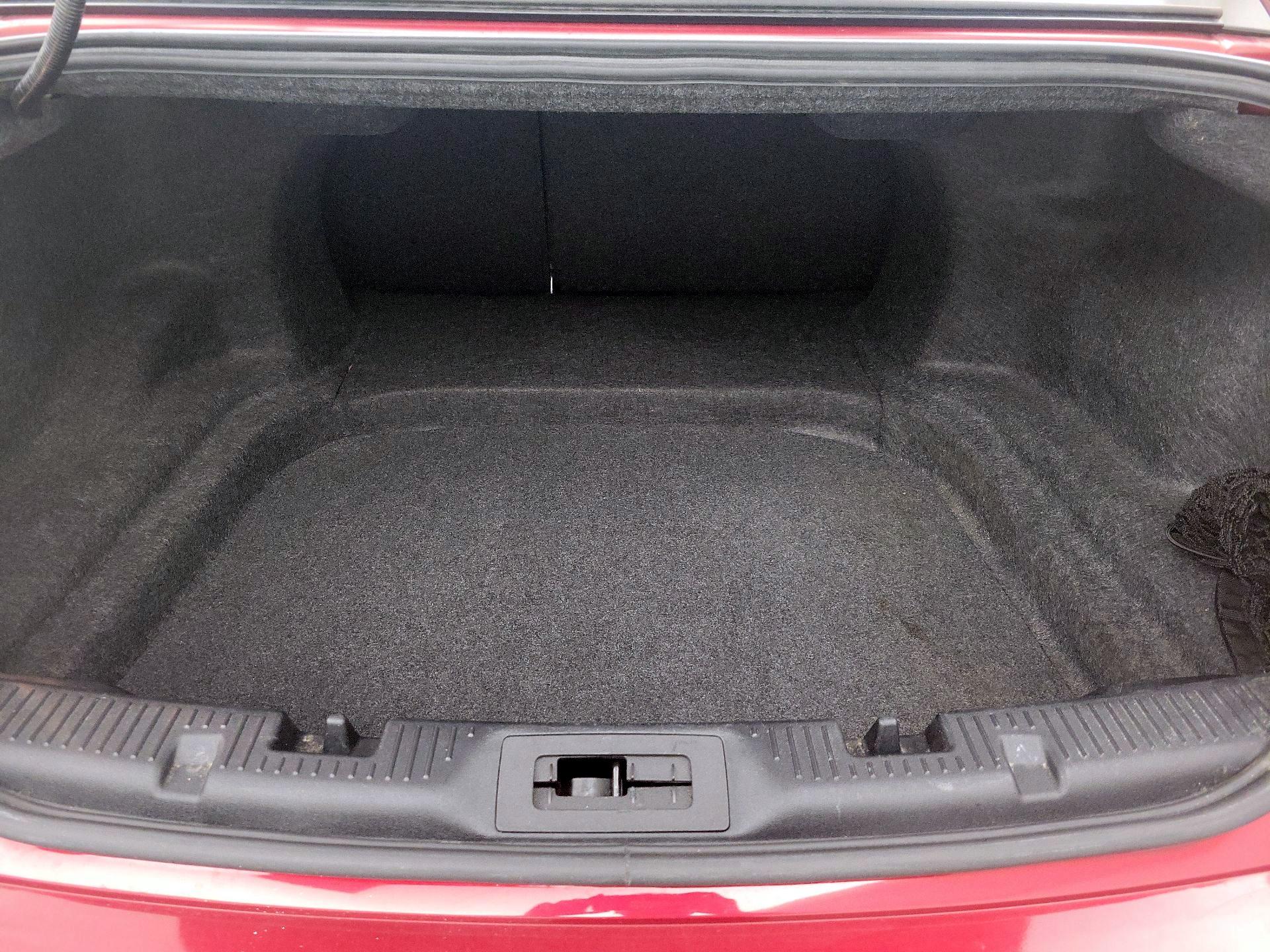 Thumbnail: 2017 Ford Taurus - 20