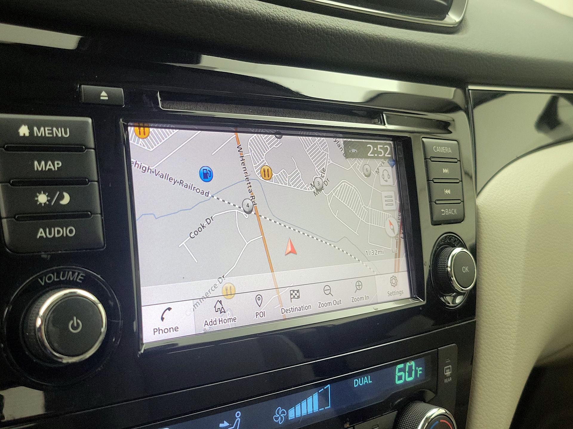 Thumbnail: 2019 Nissan Rogue Sport - 12