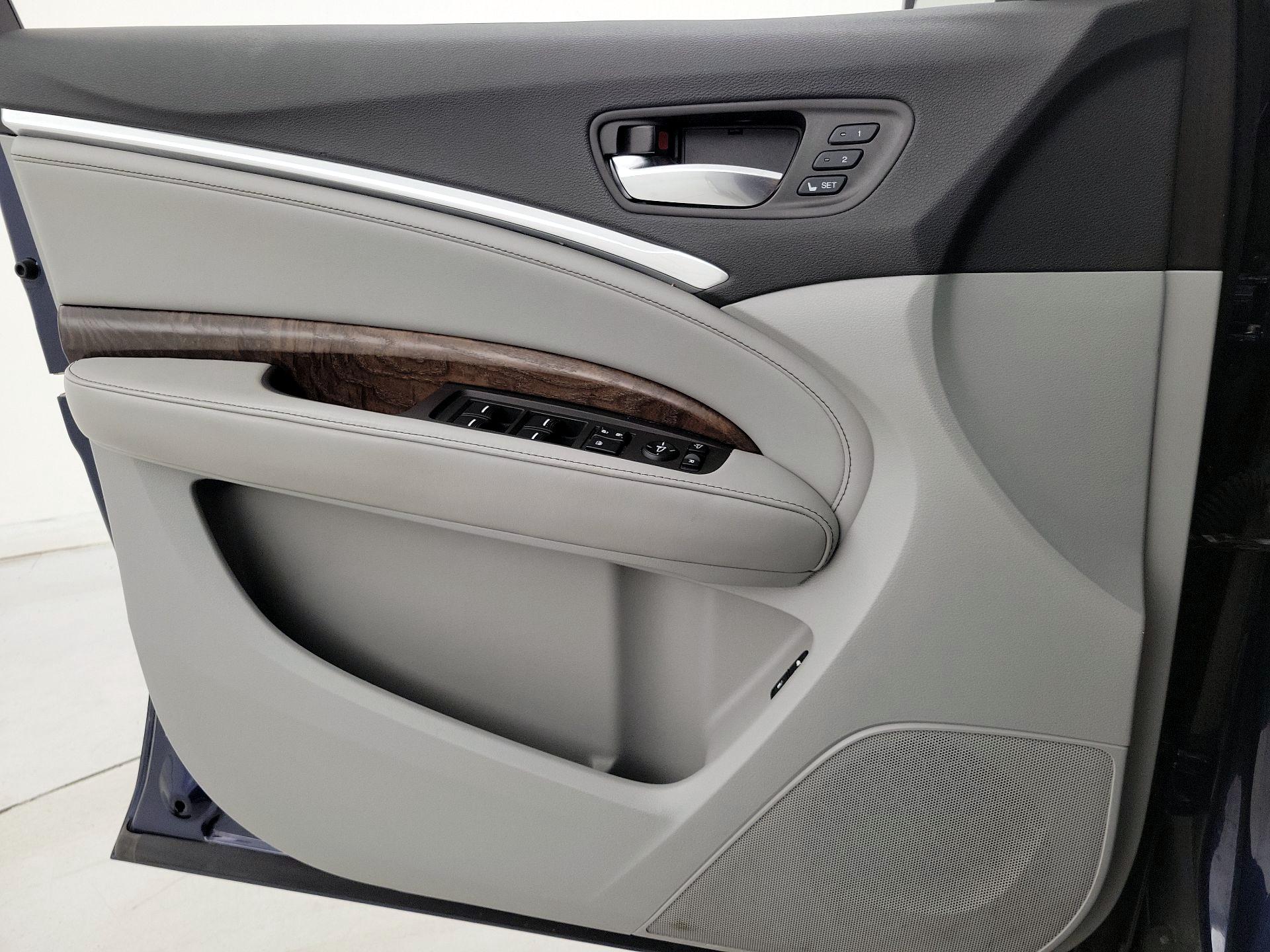 Thumbnail: 2019 Acura MDX - 12