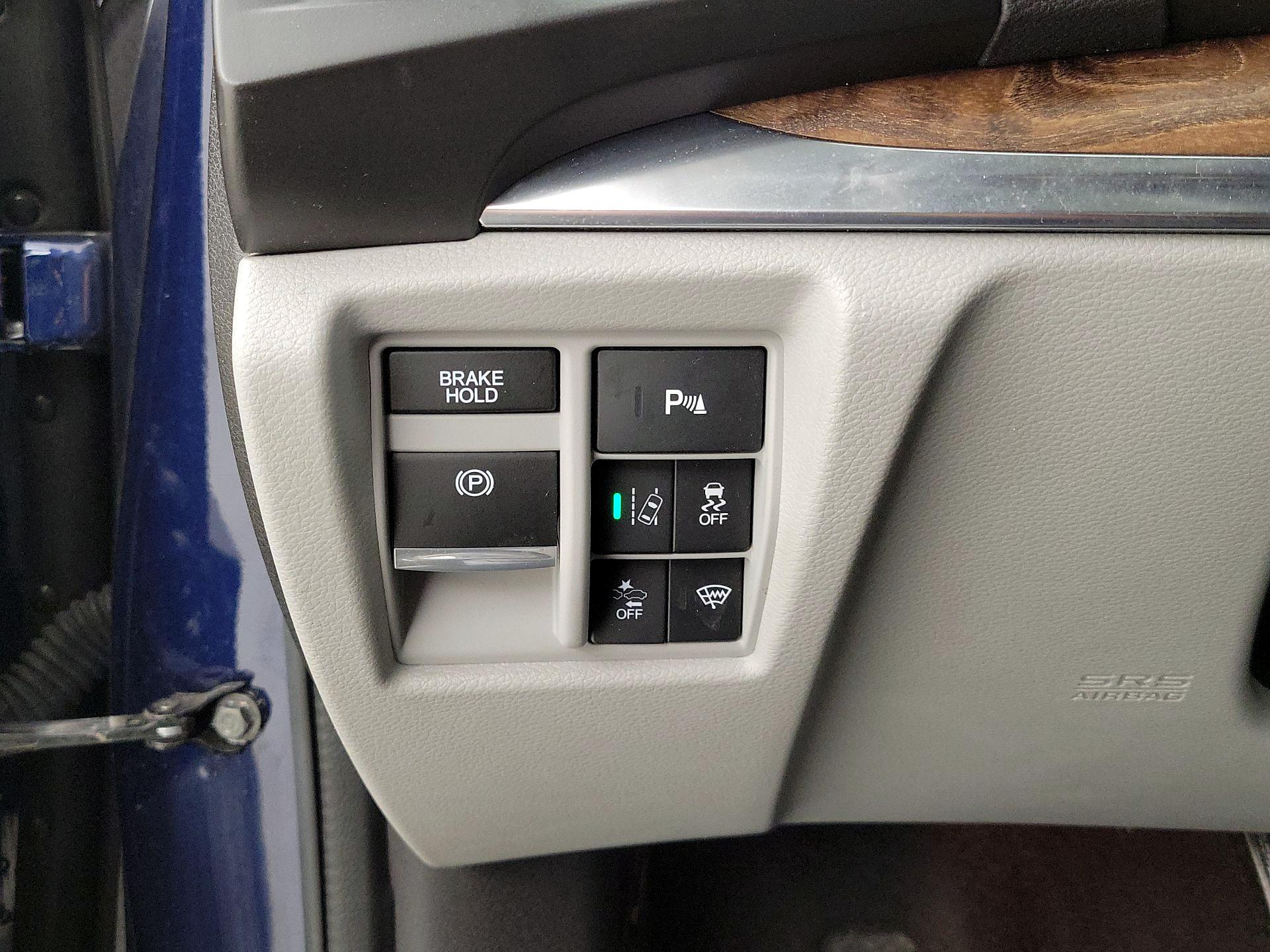 Thumbnail: 2019 Acura MDX - 13