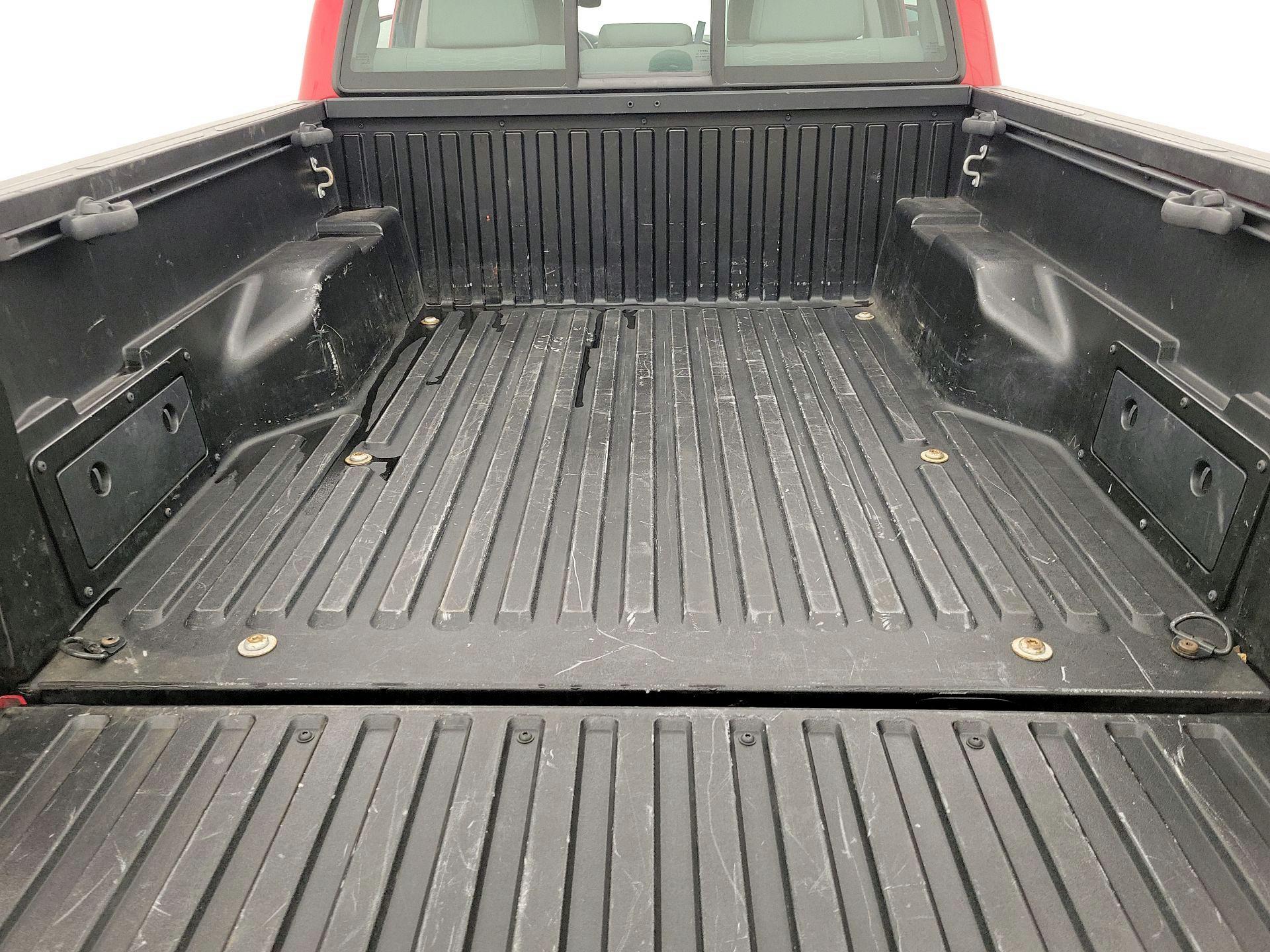 Thumbnail: 2018 Toyota Tacoma - 20