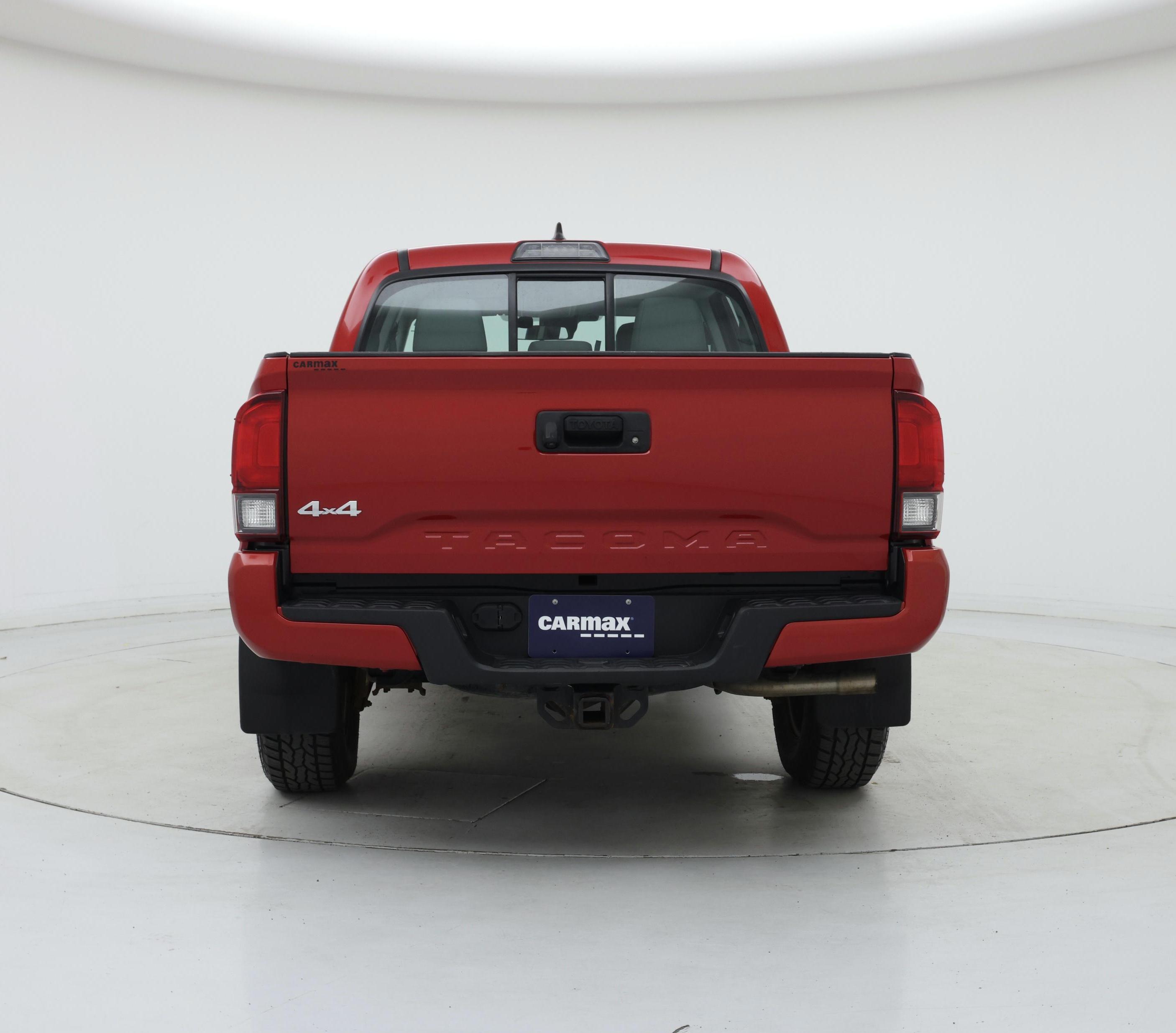 Thumbnail: 2018 Toyota Tacoma - 6