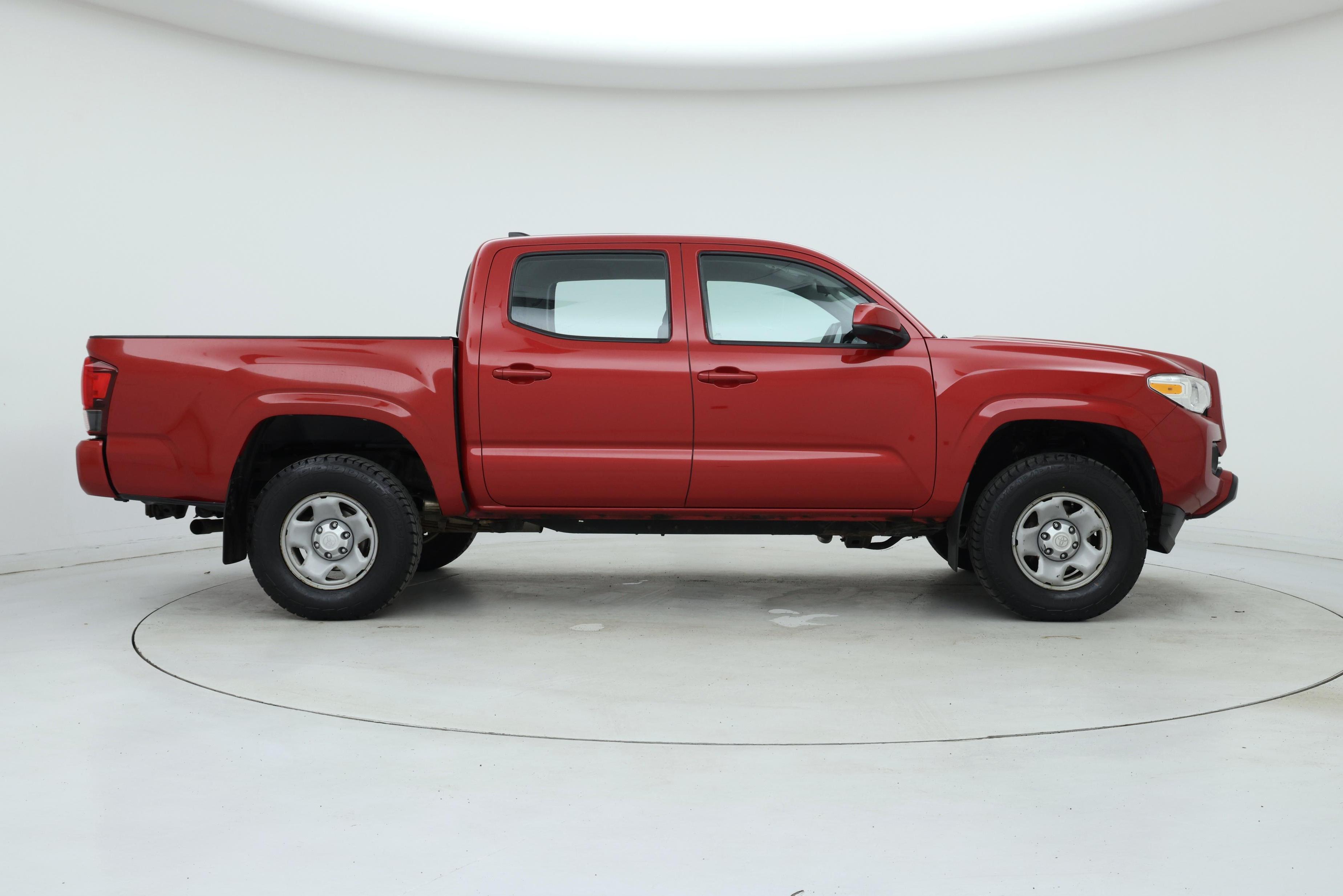 Thumbnail: 2018 Toyota Tacoma - 7