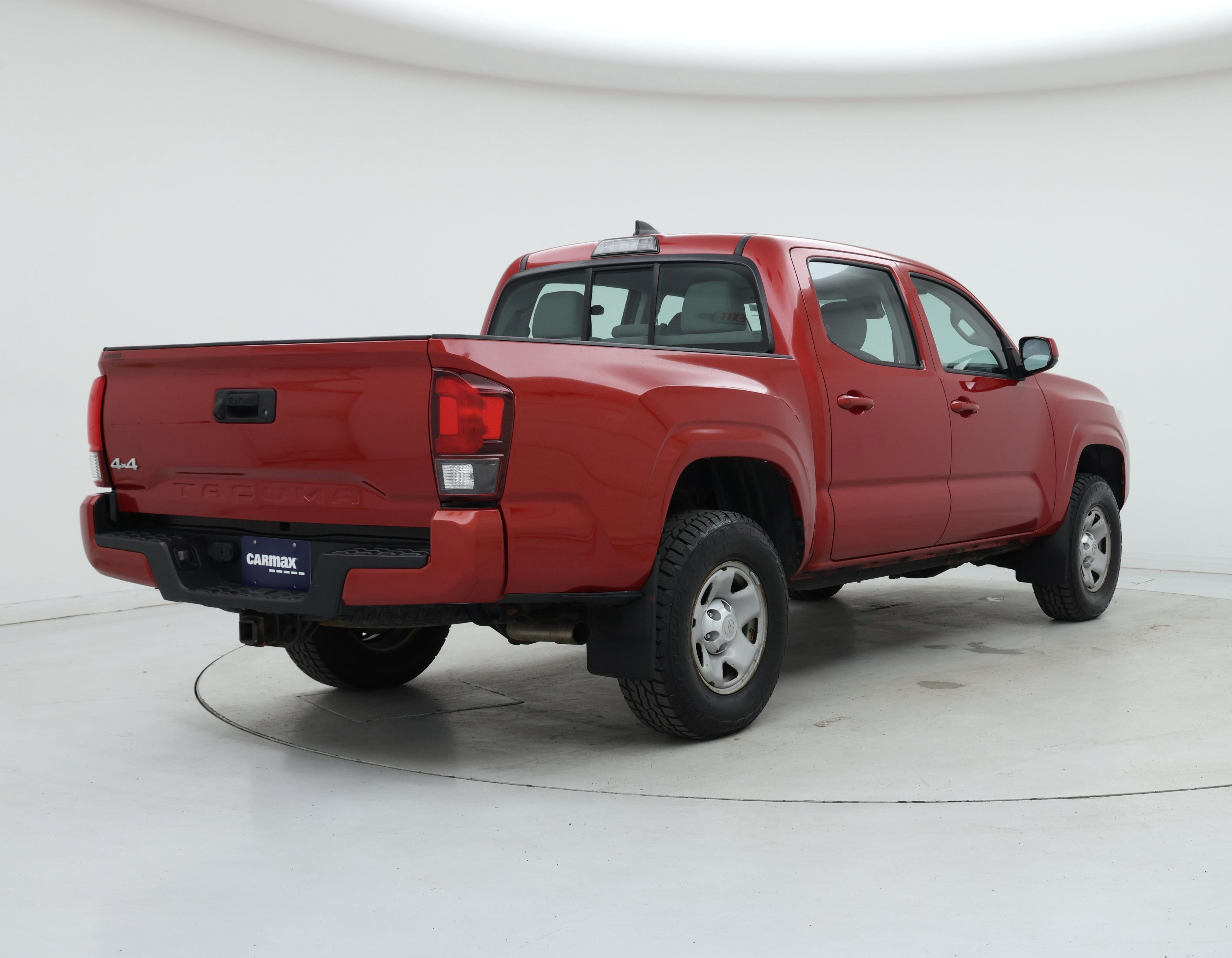 Thumbnail: 2018 Toyota Tacoma - 8